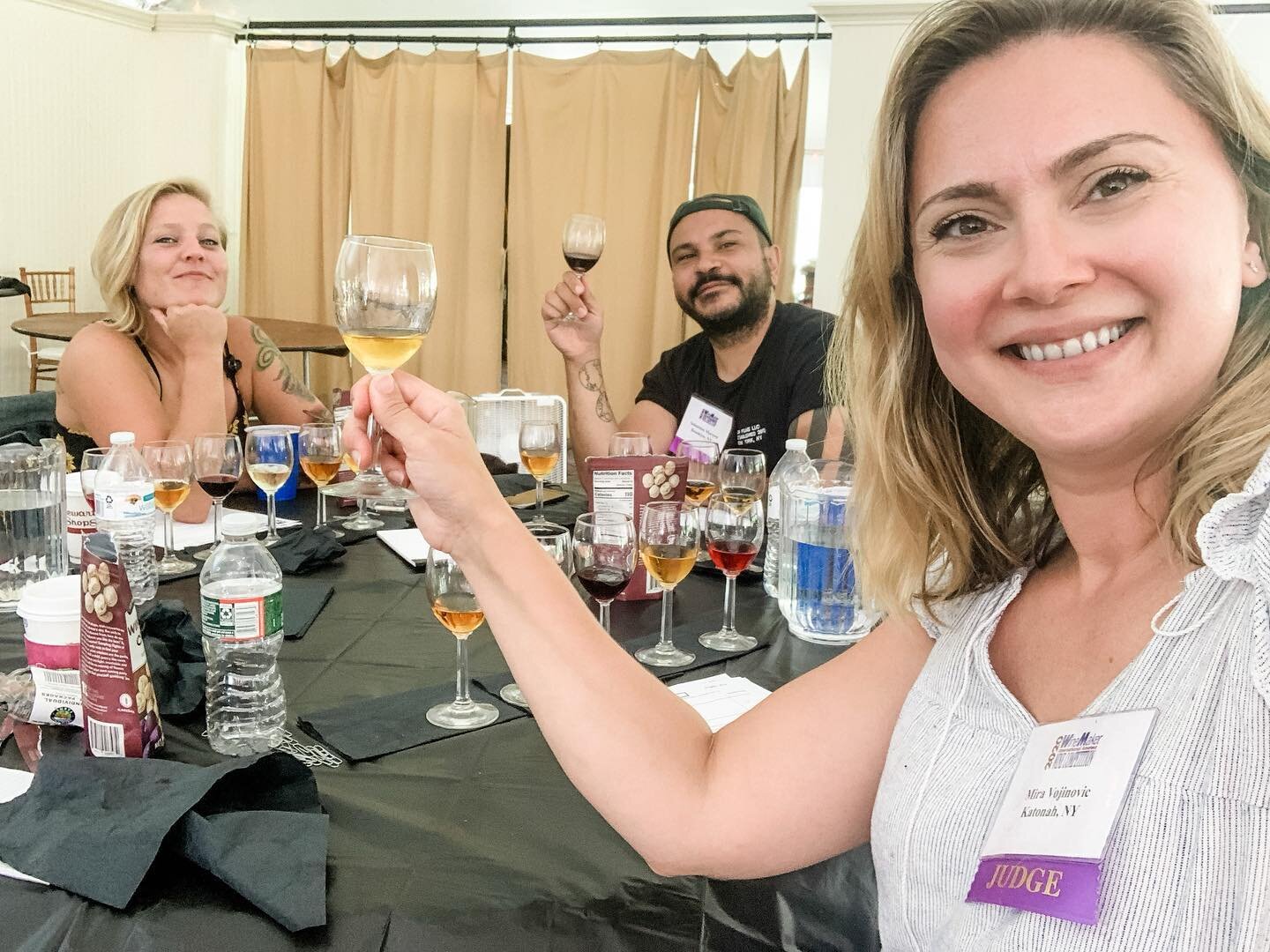 This weekend I was invited to judge the amateur winemaking competition for @winemakermag in Manchester, VT.⁣
⁣
Over three days, 30 judges evaluated 2,519 wines from 6 countries under a tent at the @hildenethelincolnfamilyhome . The WineMaker Internat
