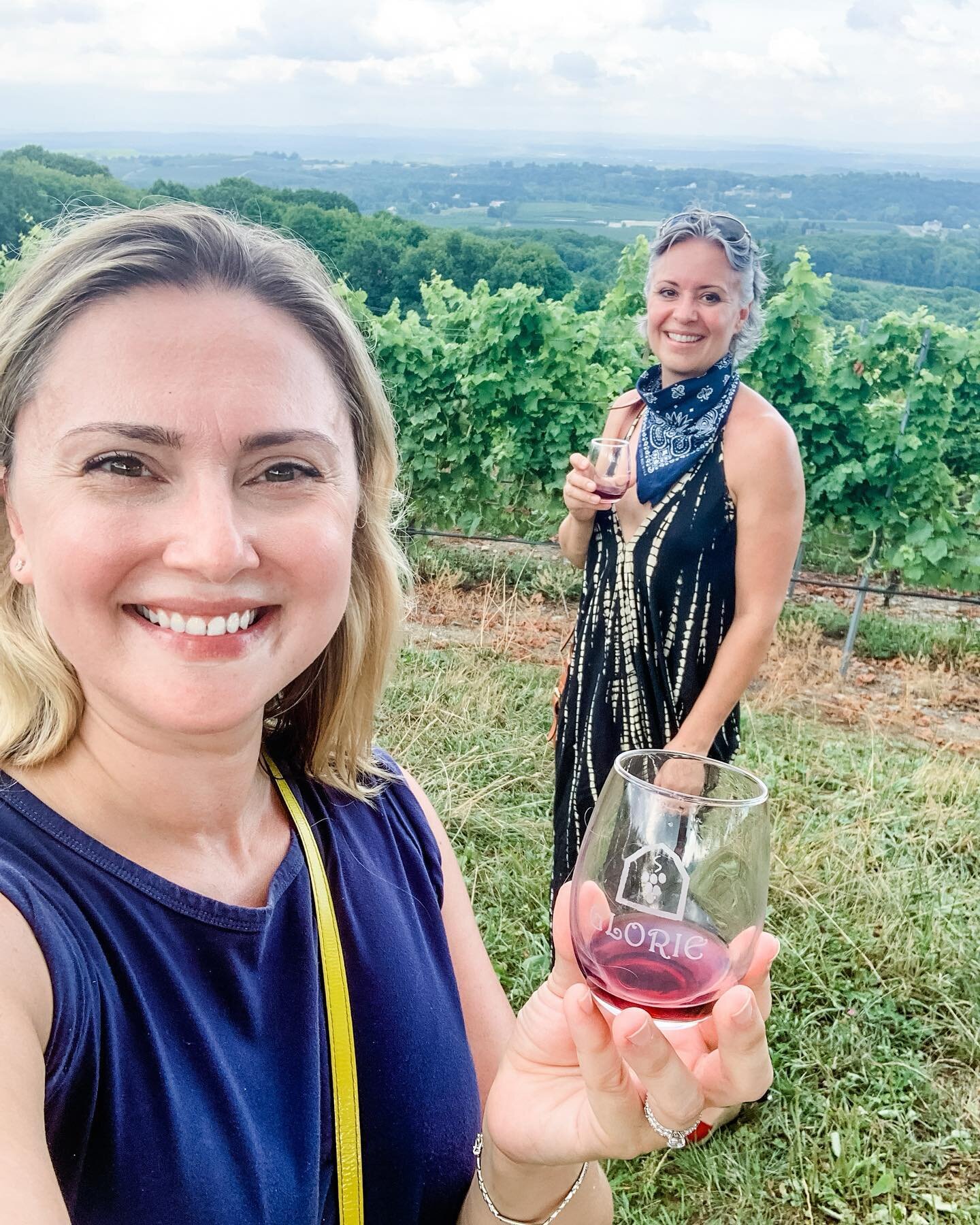 What a great time visiting @gloriewine today! This beautiful Hudson Valley winery is located in Marlboro, NY and the views are stunning. ⁣
⁣
Dan &amp; Jacqui Heavens (a local Katonah family!) acquired the property in January 2020. These proud new own