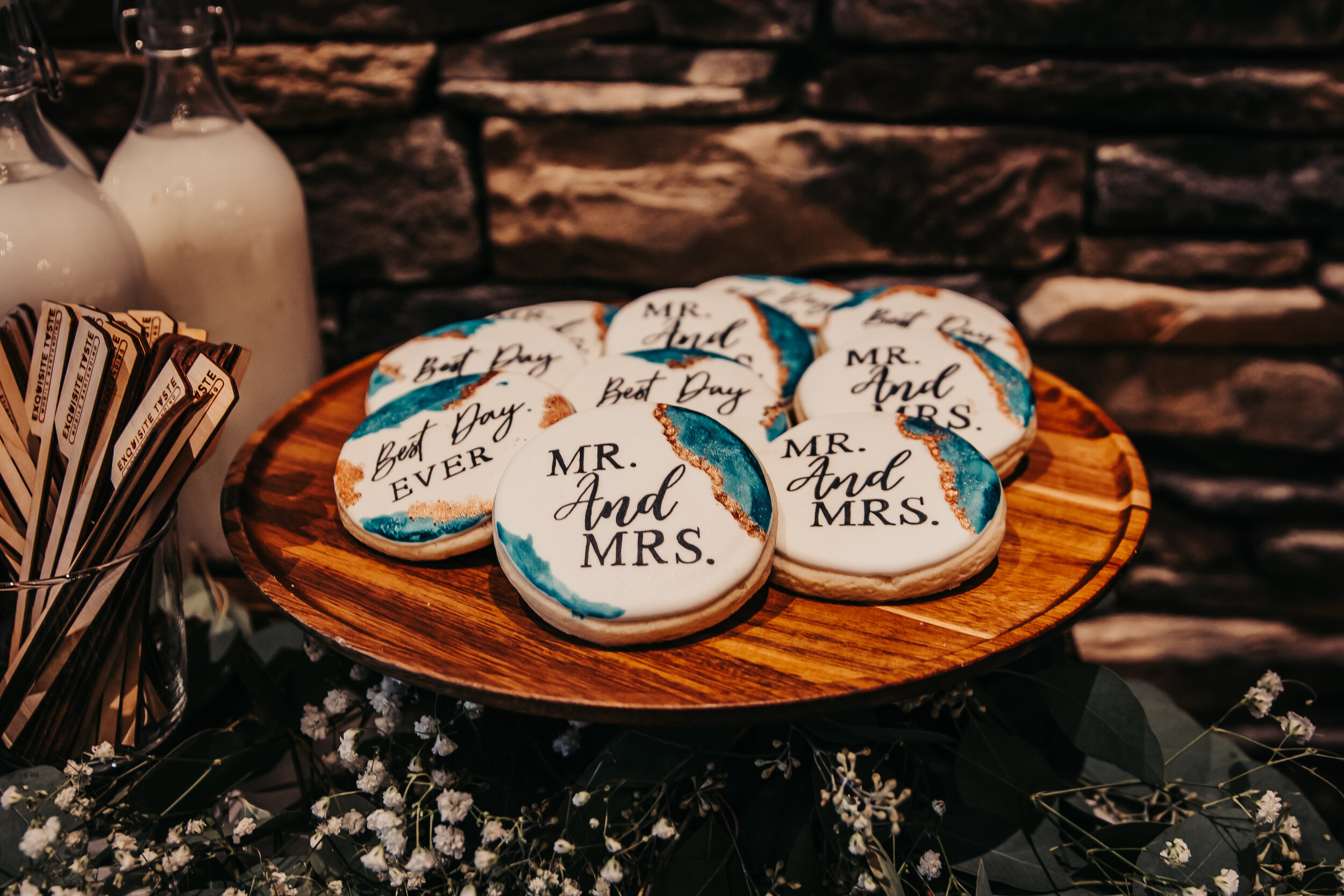 Mr. &amp; Mrs. Wedding Cookies