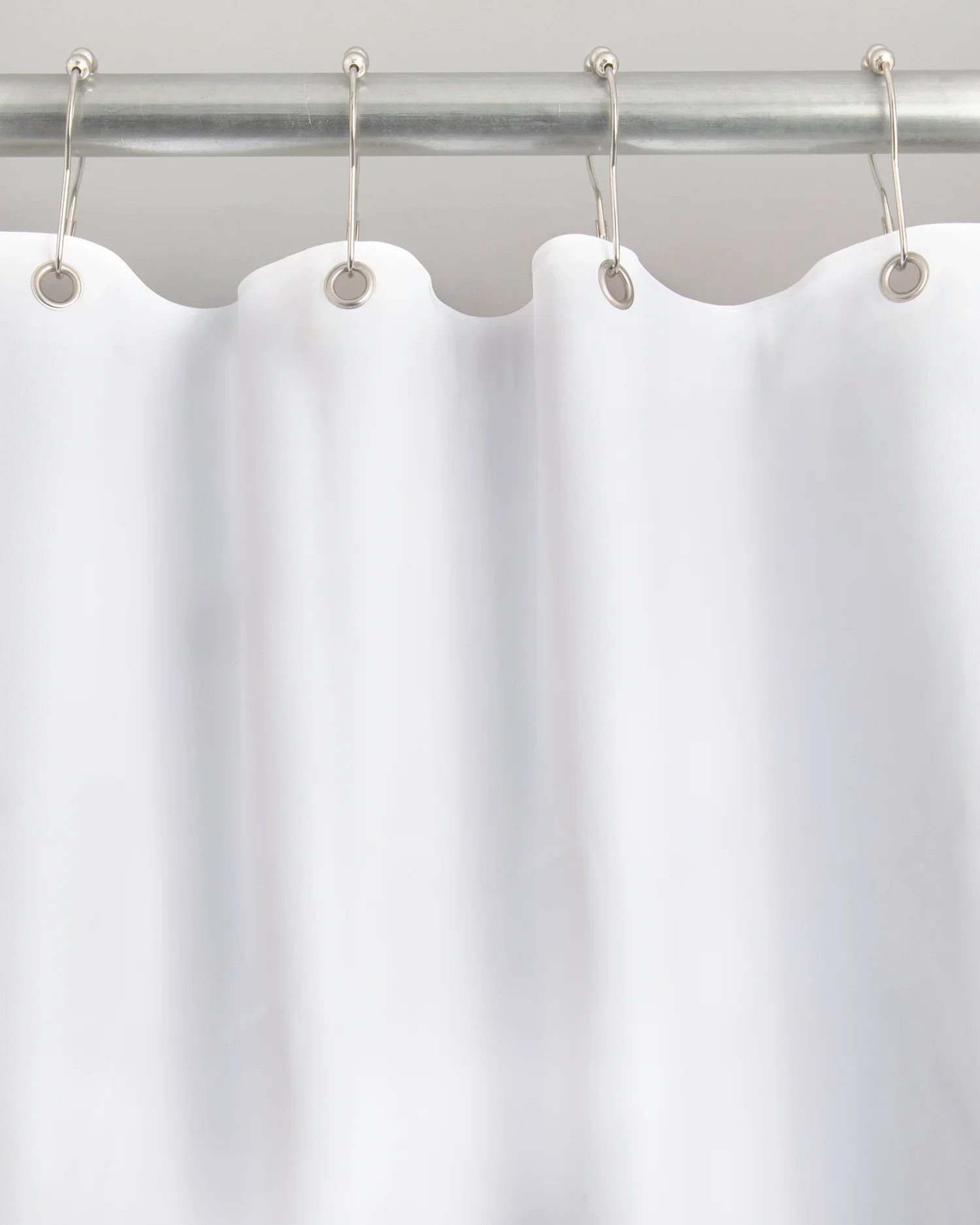 liner-white-detail.webp