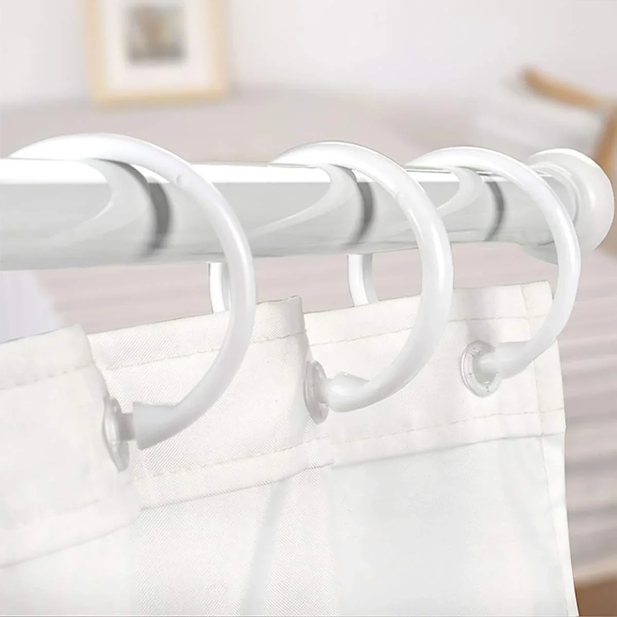 hooks-plastic-white-installed.webp