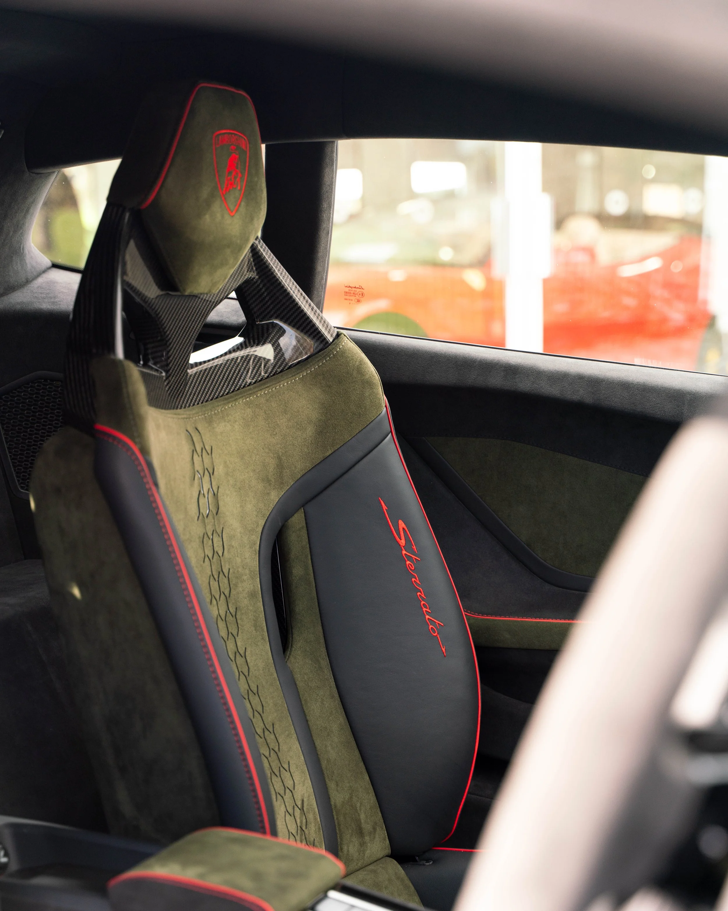 LAMBORGHINI HURACAN STERRATO