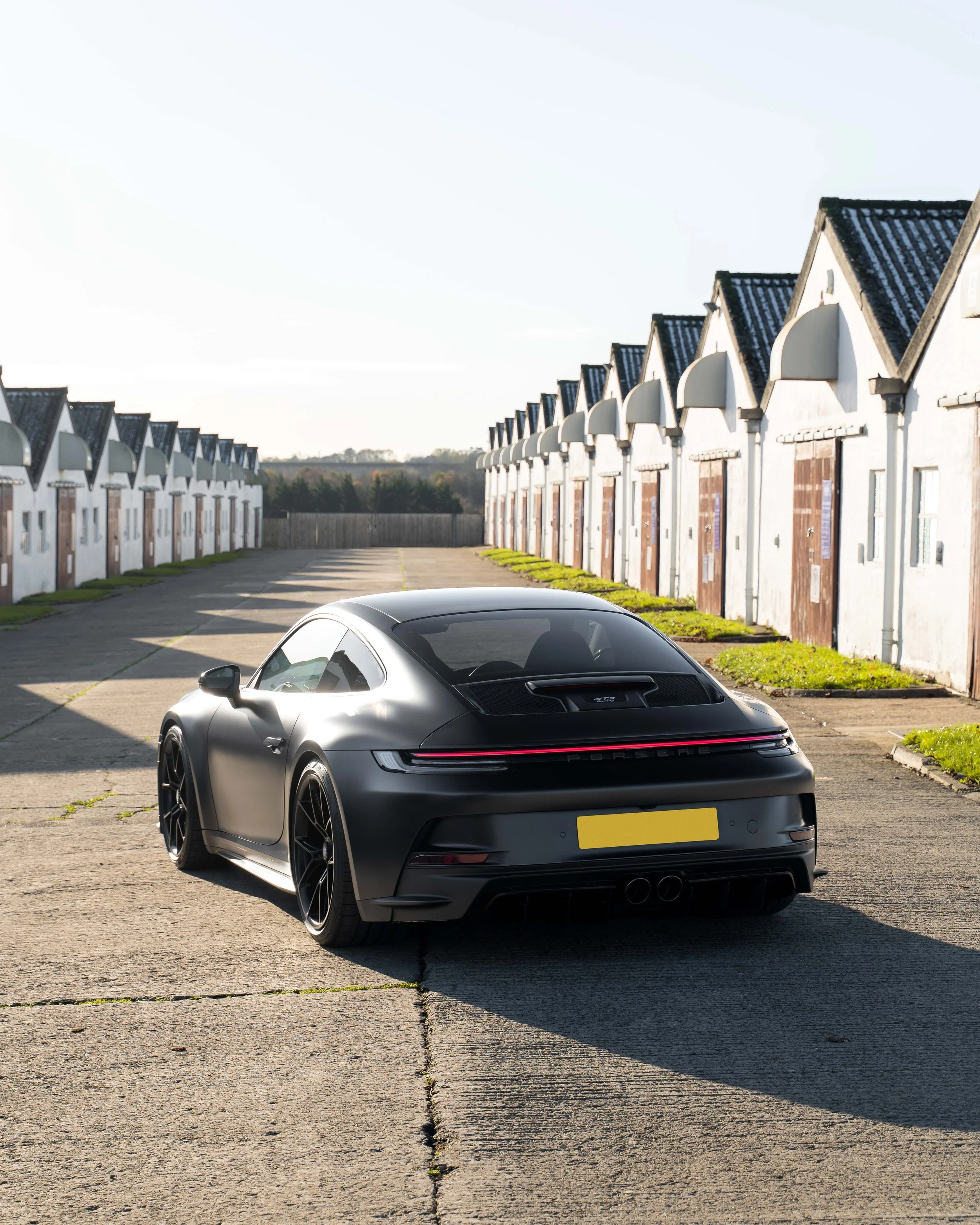 PORSCHE 992 GT3 TOURING 