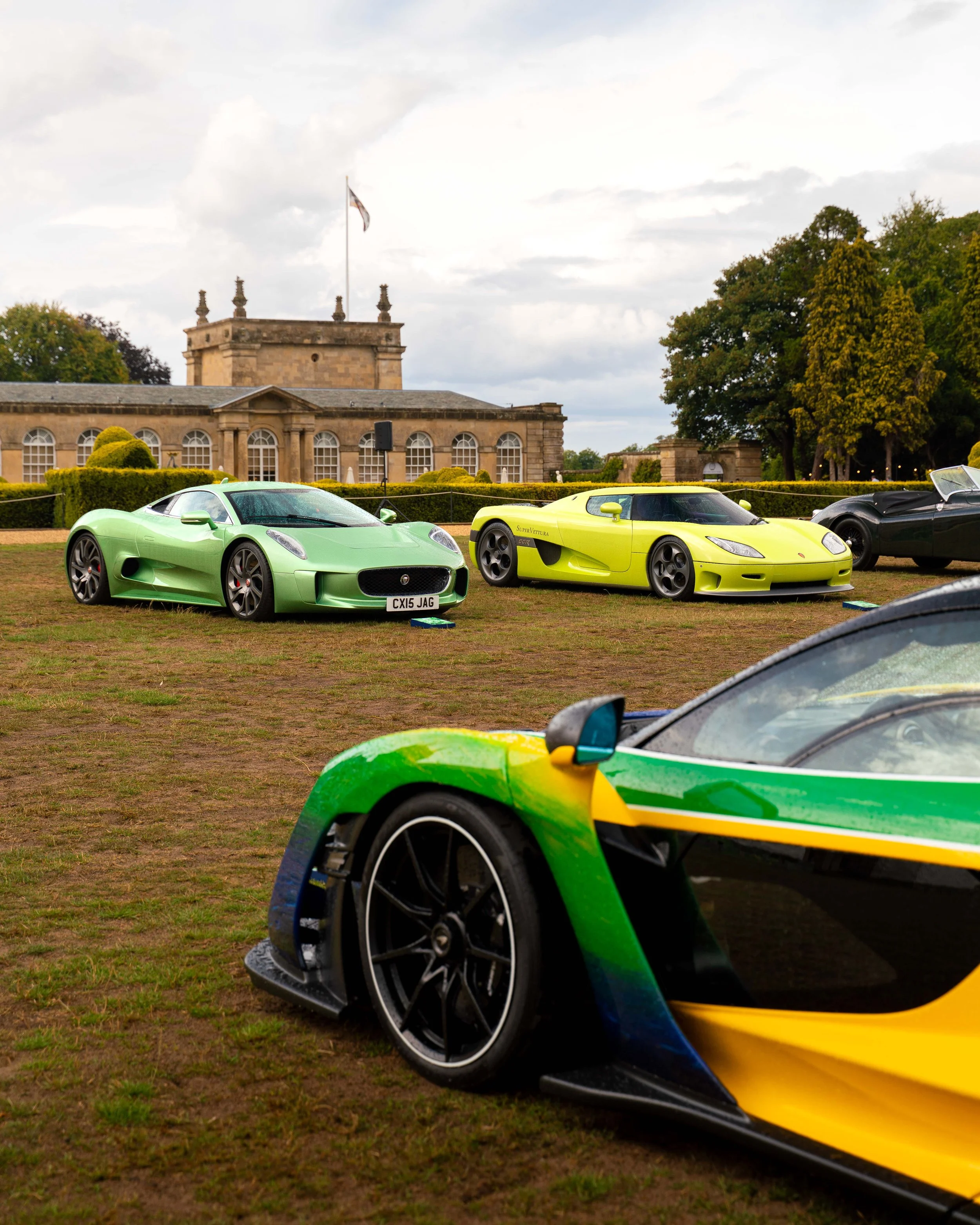 SALON PRIVE 25