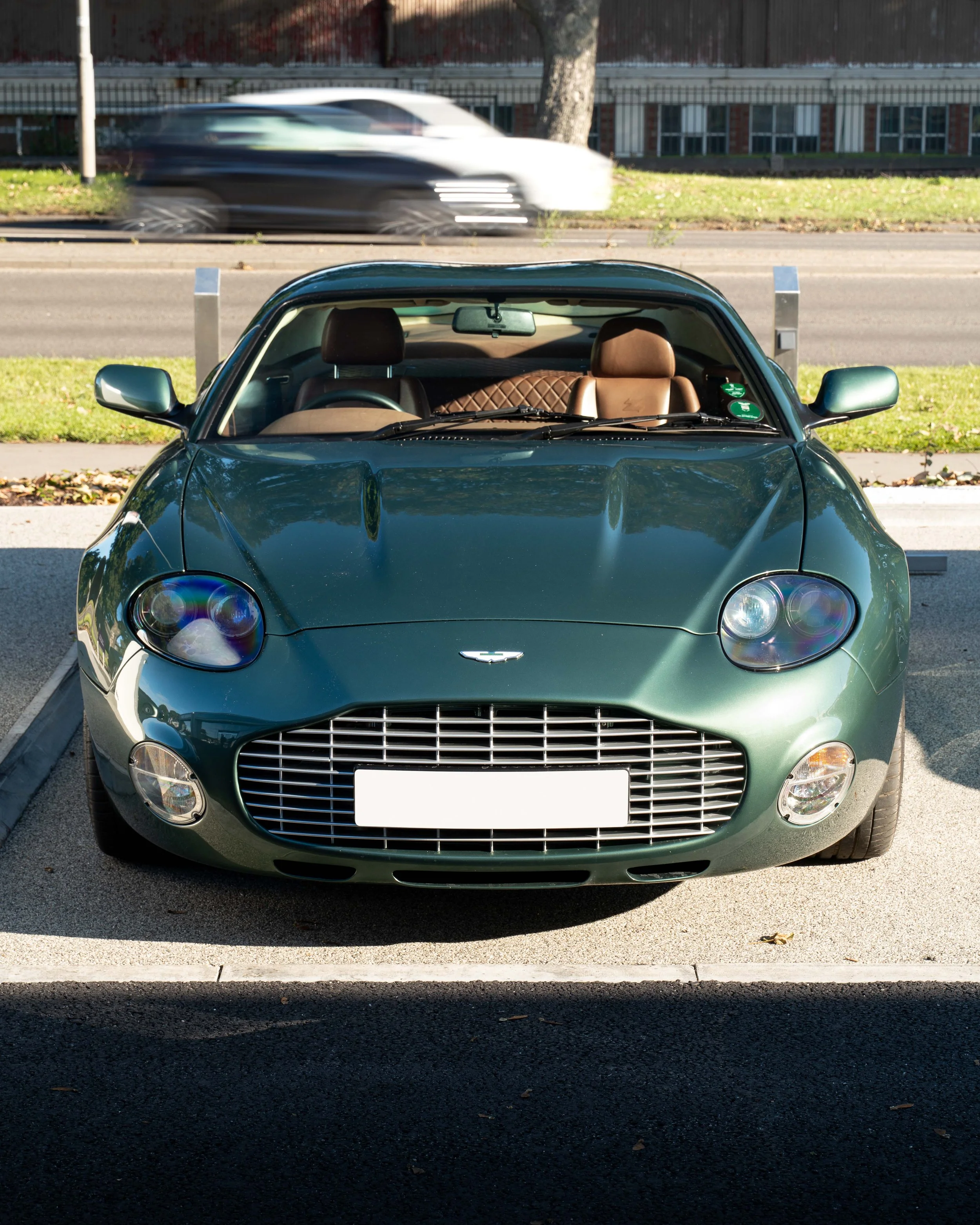 ASTON MARTIN LEEDS