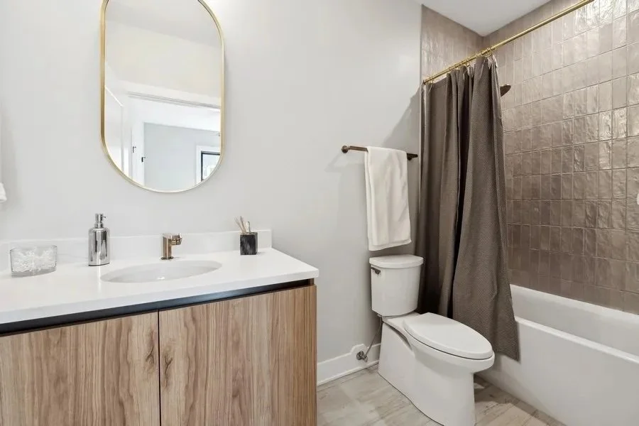 Clark Project Penthouse Bathroom