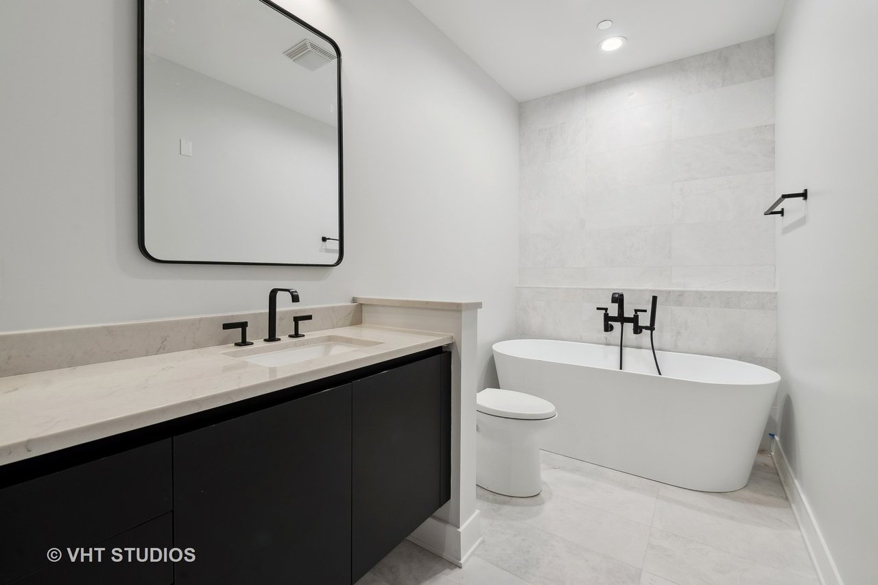 Clark Project Penthouse Primary Bathroom 2