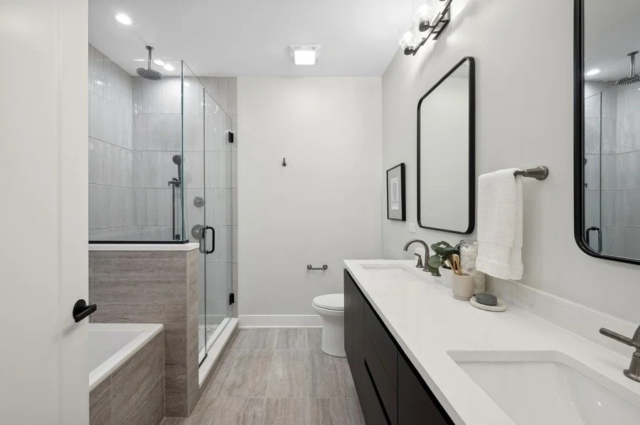 Clark Project Standard Primary Bathroom