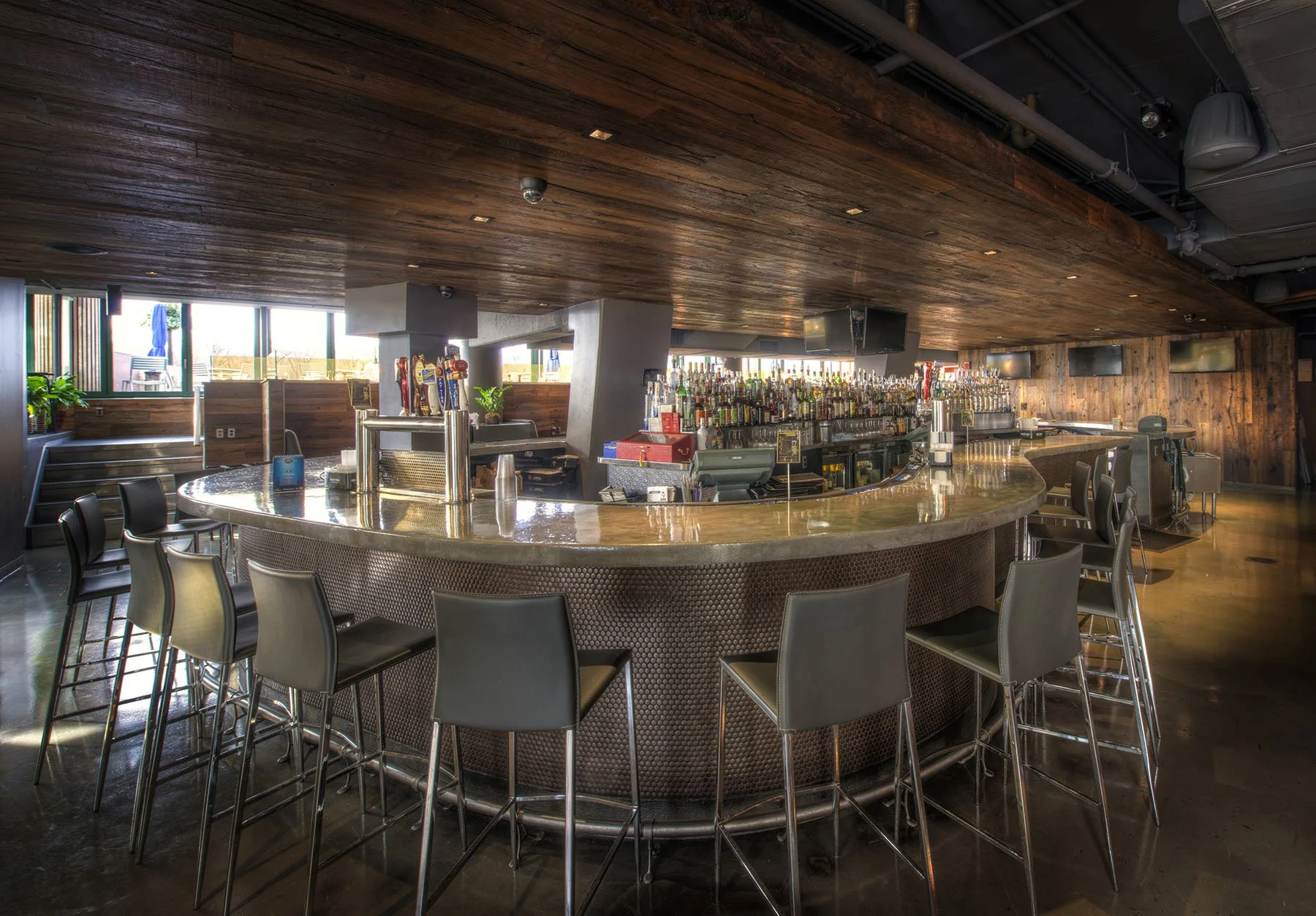 bar 2 (point) .jpg