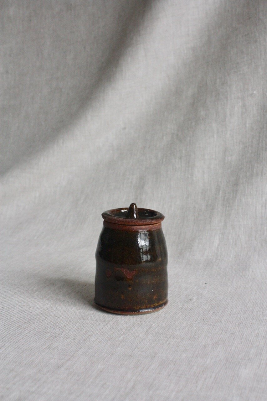 Tenmoku Pot