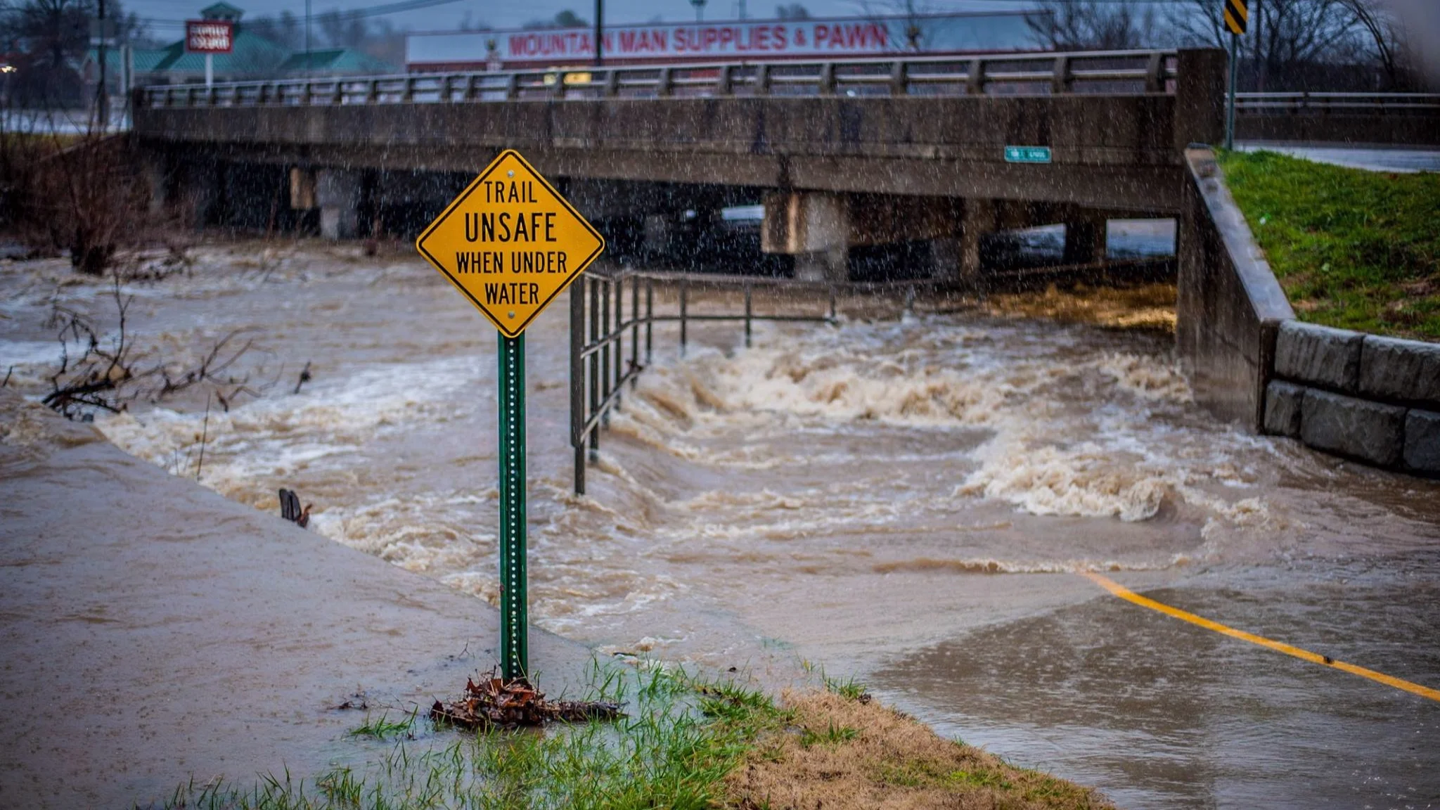 adam-putman-trailflood.jpg