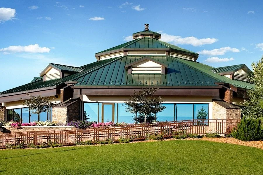 Mystic-Lake-Golf-Club-House-1-min.jpg