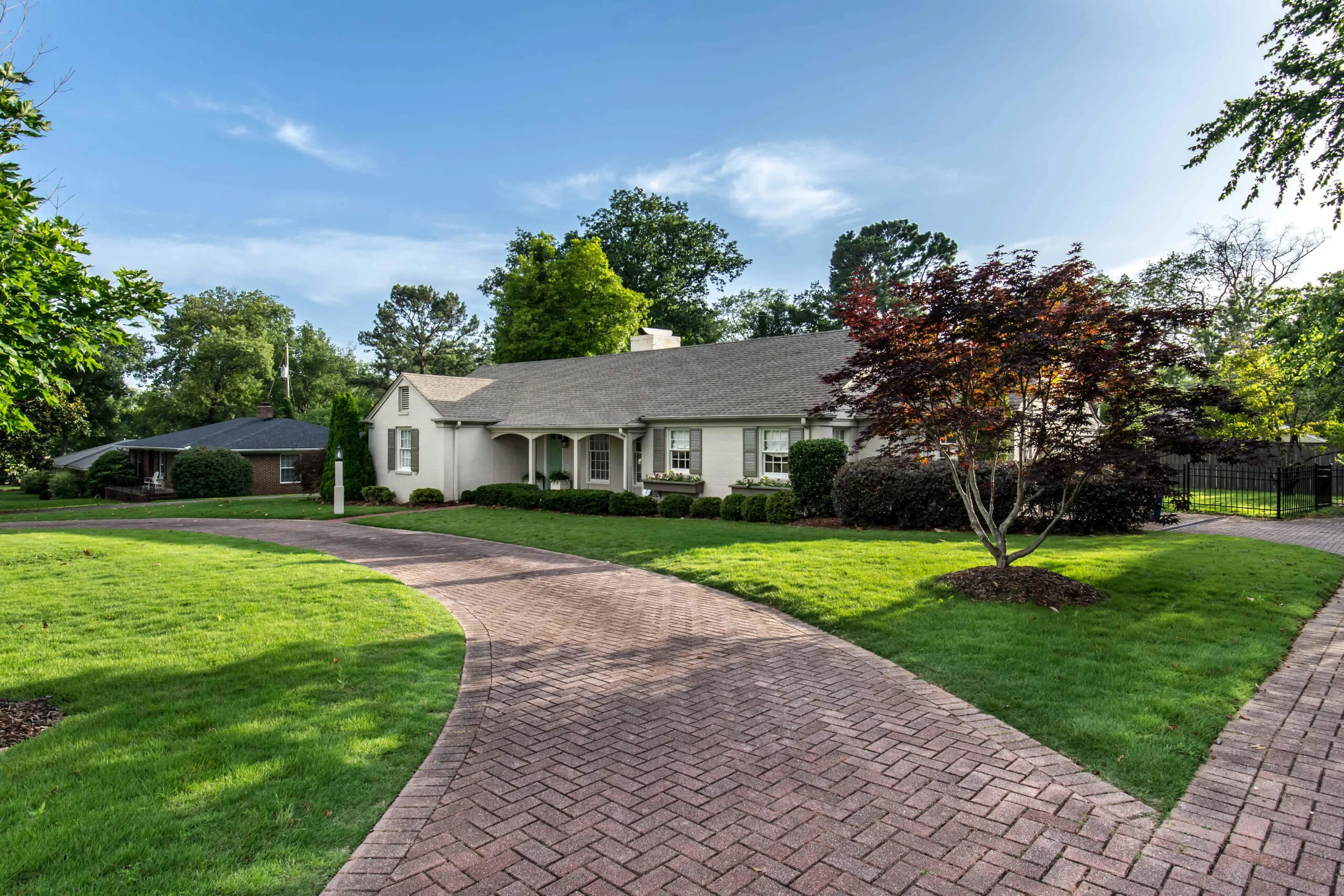 424 Sunset Drive -1.jpg