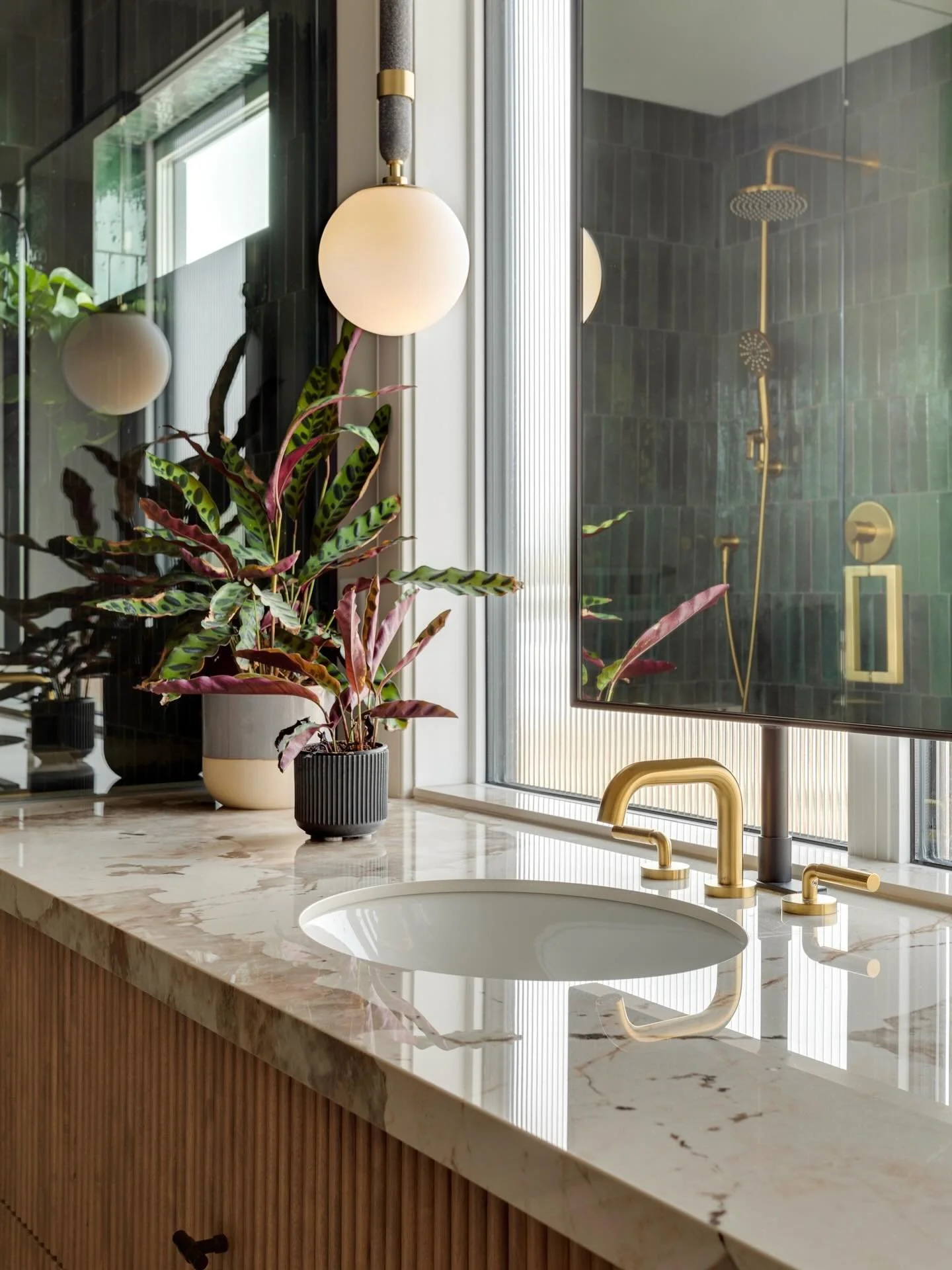 Deep jewel tones + layered textures play nice in our #SFBridgelandCustom master en suite. 

📸: @kmphotographyinteriors 
🛠️: @williamblakehomesyyc