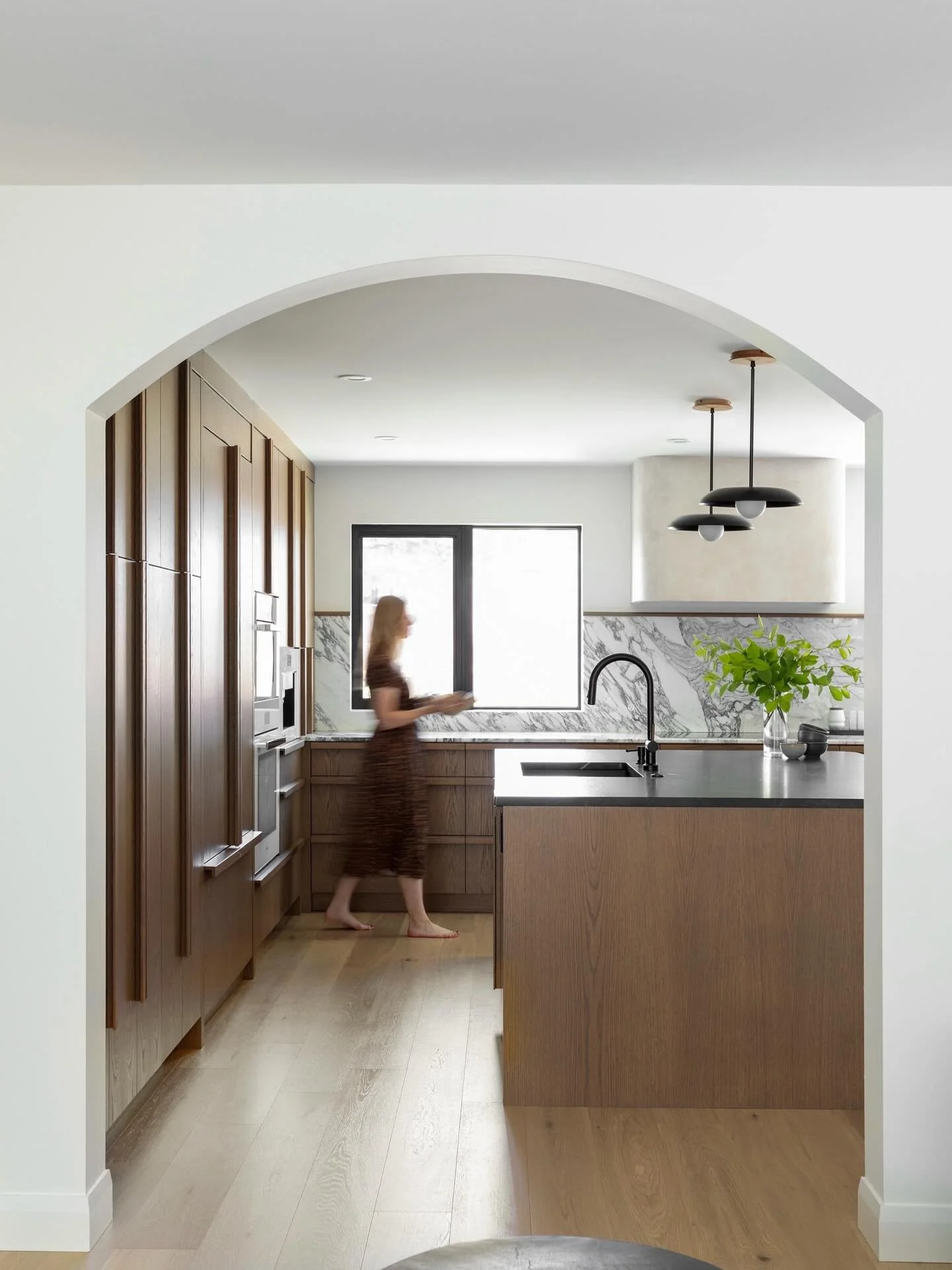Can you believe this is the same space? 

This closed off, cluttered little dining room was given a full (and we mean FULL) transformation at our #SFCoachHillReno project, and we are here. for. it. 

📸: @kmphotographyinteriors 
🪚: @marvelcabinetco 