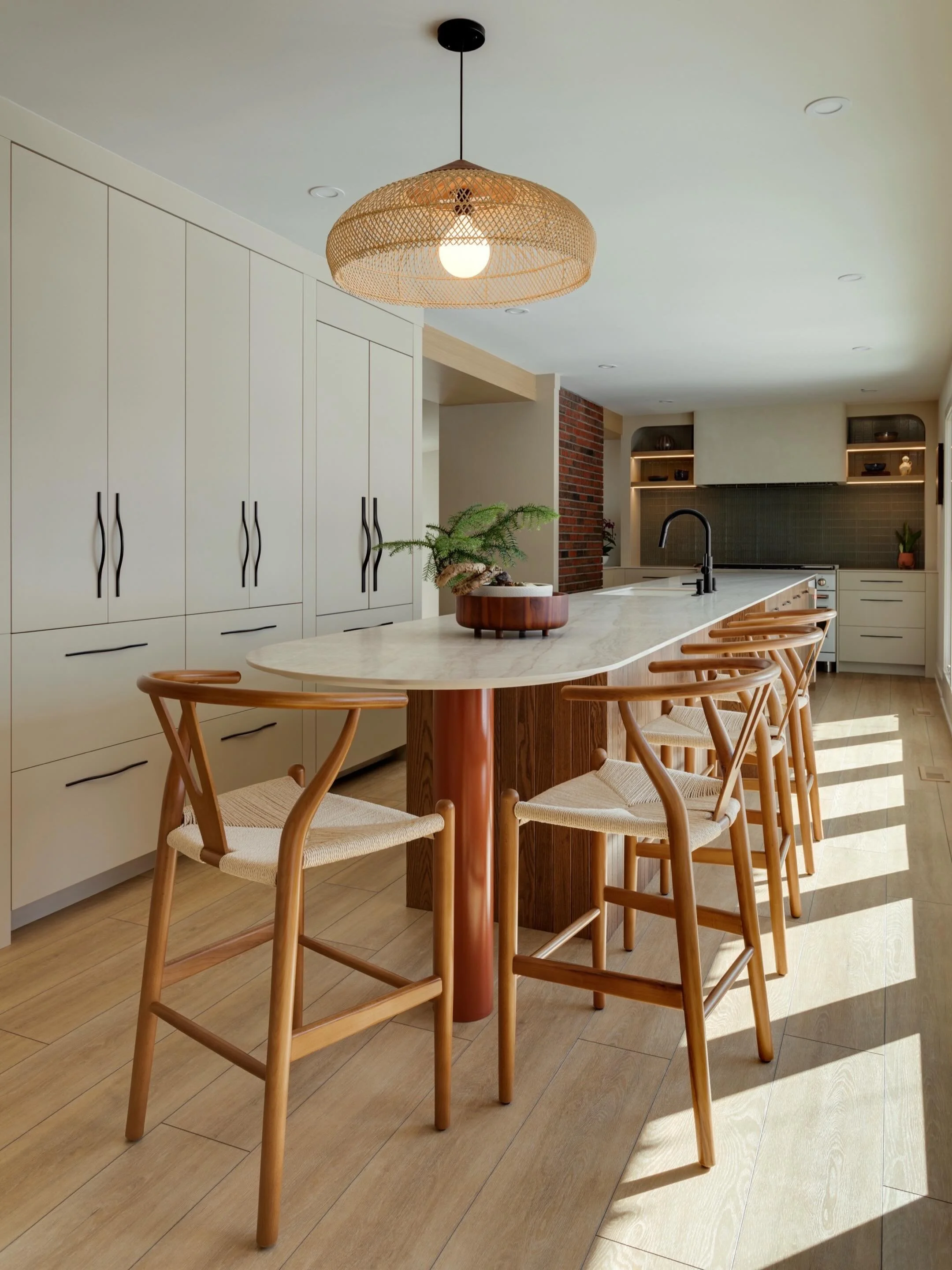 Our #SFCambrianHeightsReno project underwent a huge transformation. While interesting architecturally (it had been designed + built by an architect back in the day), the spaces were dark, outdated, and lacked functional storage.
We opened up a large 
