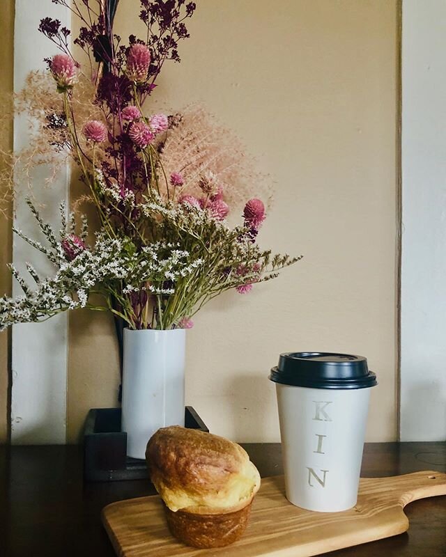 Serve up some Papa&rsquo;s Popovers for Father&rsquo;s Day. DM me to place your order. 💕
1 for $5.50
6 for $30
12 for $57

Pick up @kin.slo this Saturday from 11am - 3pm. 
#breakfastinbed #popovers #fathersday #slocal #shareslo #downtownslo #coffee&