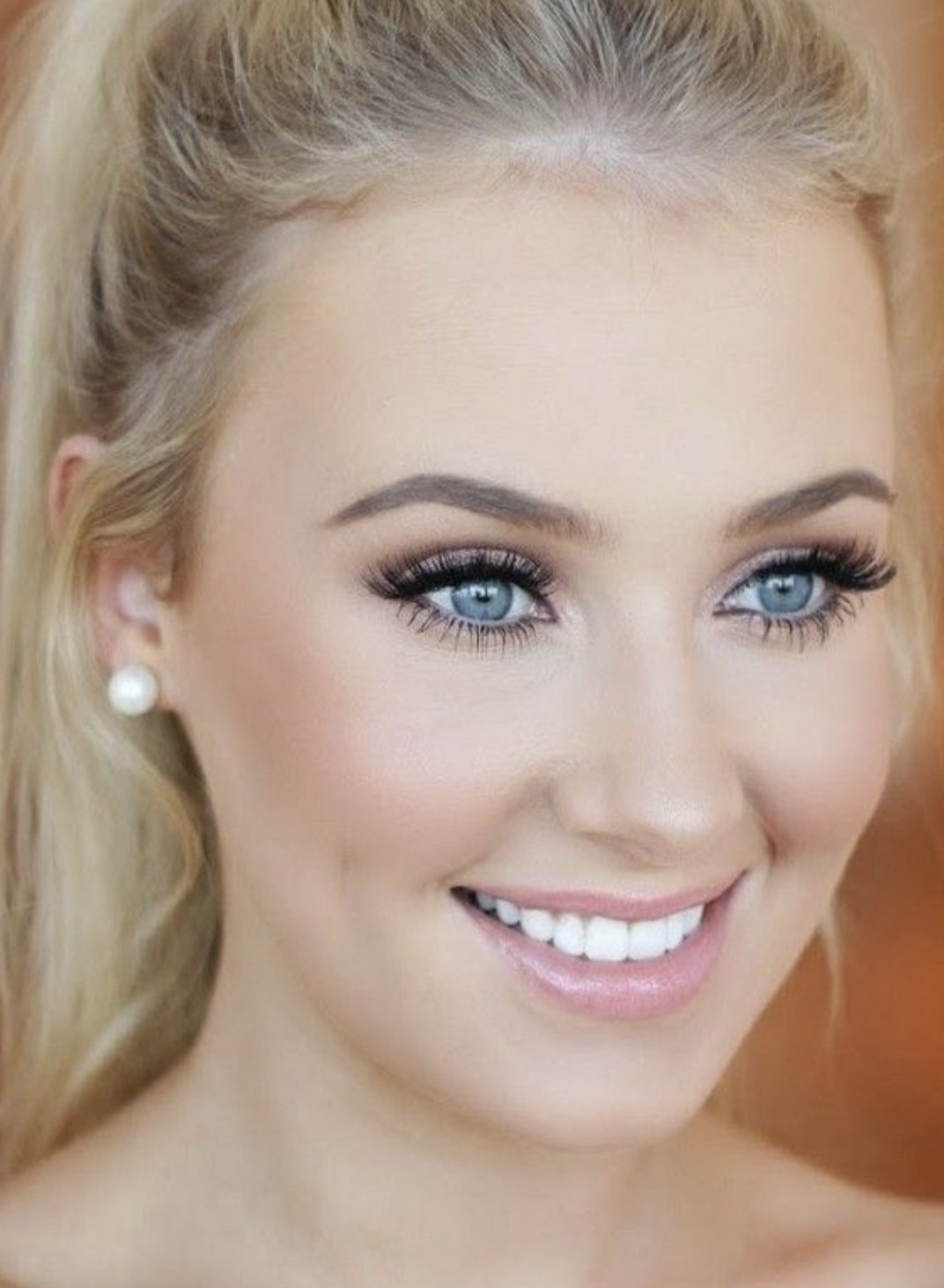 makeup_1.jpg