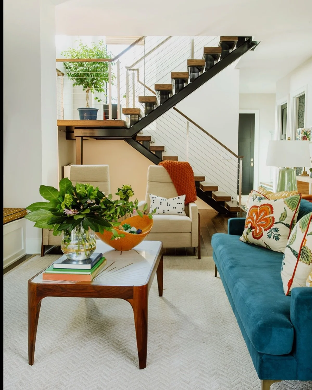 &bull; another level &bull;

📸: @christinahussey 
architect: @vinyetarchitecture 
build: @southernbuildersresidential 
as seen: @southparkmagazine 

interested in working together? starting a new build, reno, or full service decorating project this 