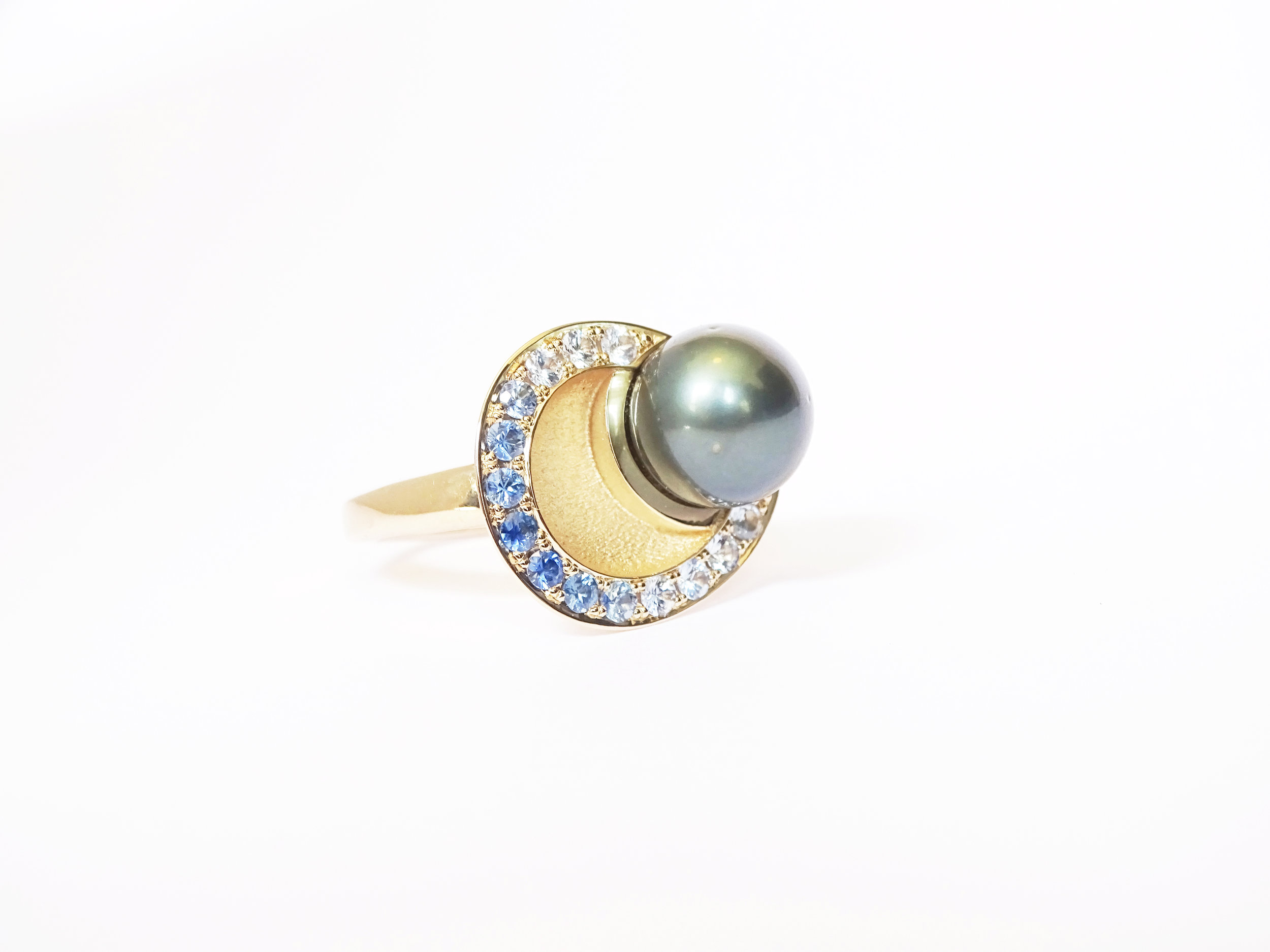 Pave and Pearl ring