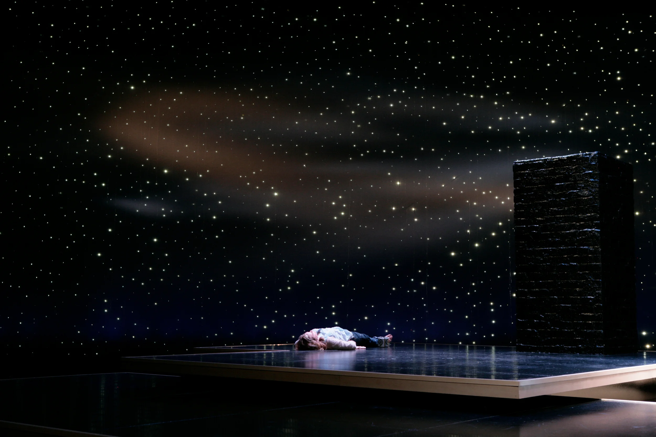 Rahcel Hauck_Set Design_Carol Mulroney 4.jpg