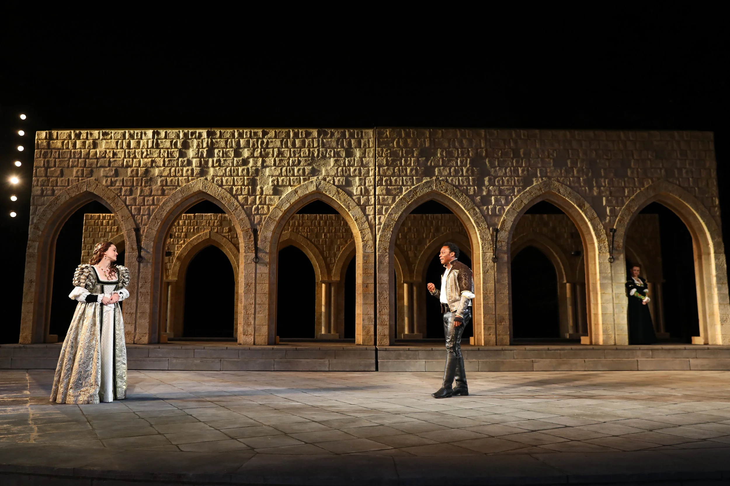 Rachel Hauck_Set Design_Othello 7.jpg