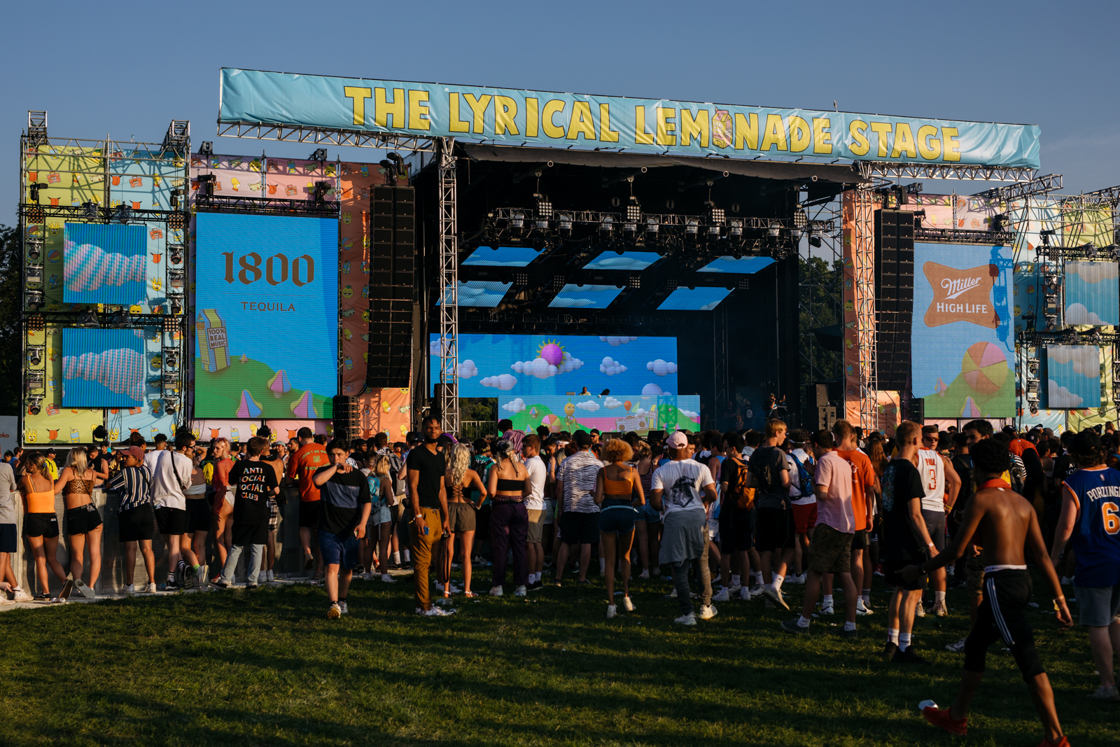 1800 x Noisey-Summer Smash 2019-Low-Res-SJensen-40.jpg