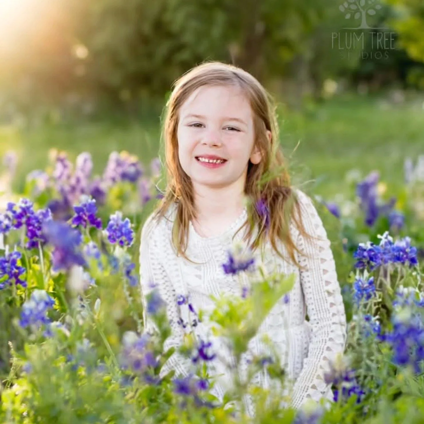 "Though she be but little, she is fierce." &ndash; Shakespeare

E rocked her #bluebonnet session. So much spunk in a little package. I had a blast with her.