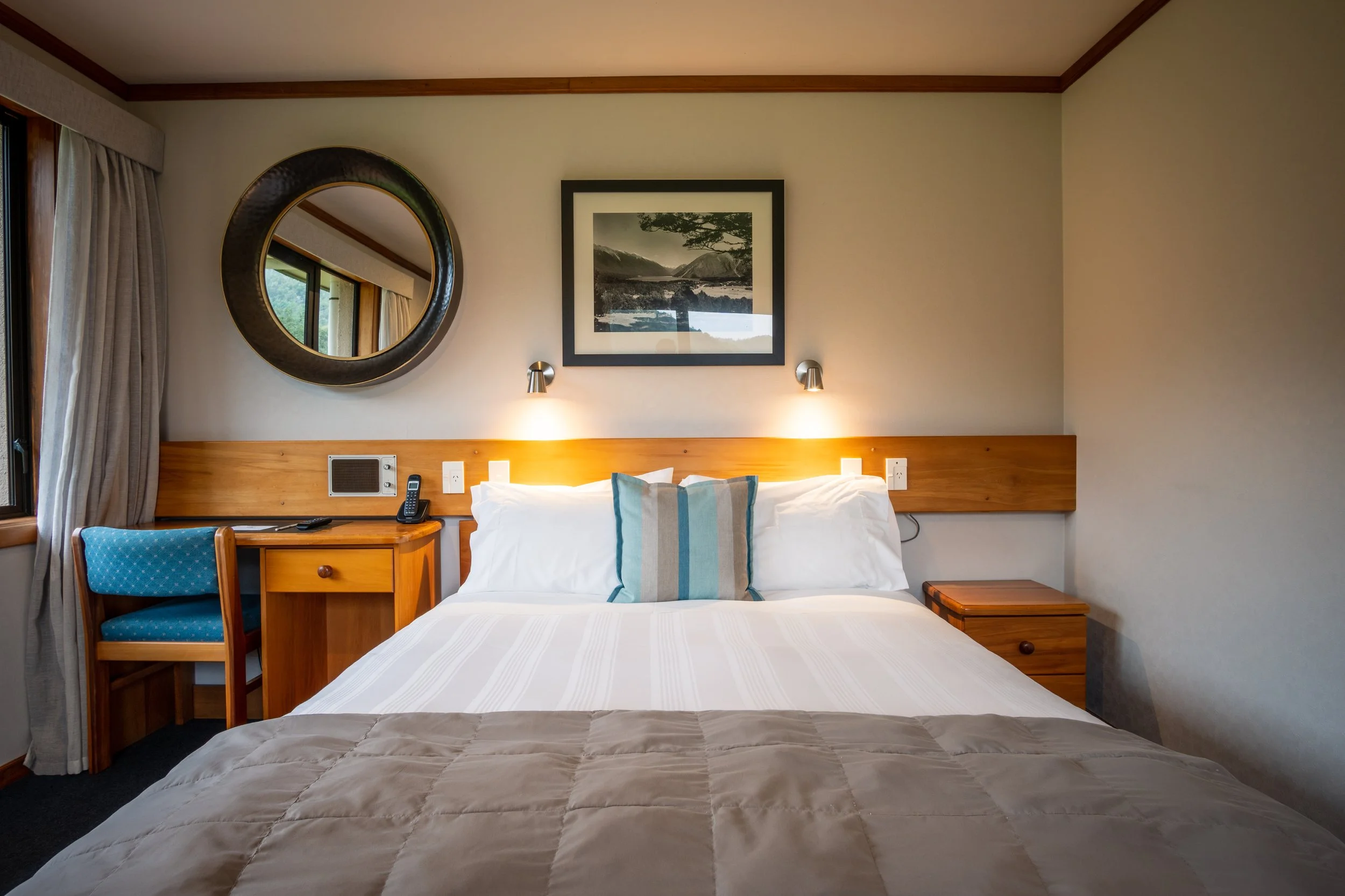 Stay at Alpine Lodge Nelson Lakes National Park New Zealand — Alpine Lodge