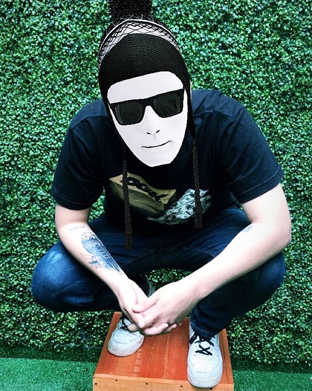 Soy Bolivia!
O menino @milgrau777 usando o filtro do @boliviazica! #55ubrn