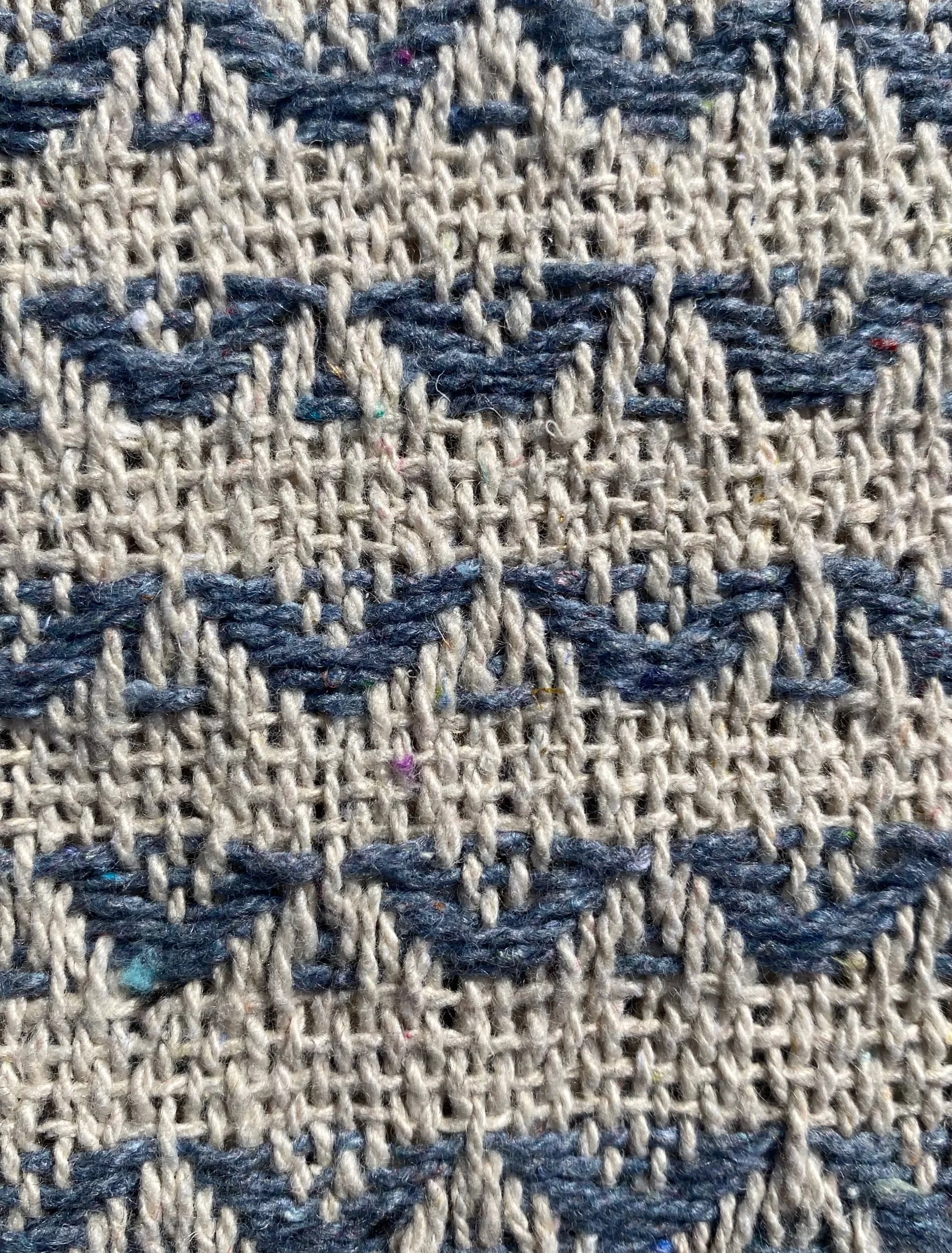 9AECB0D9-7C15-4DD7-9F3B-B5569A05FF38