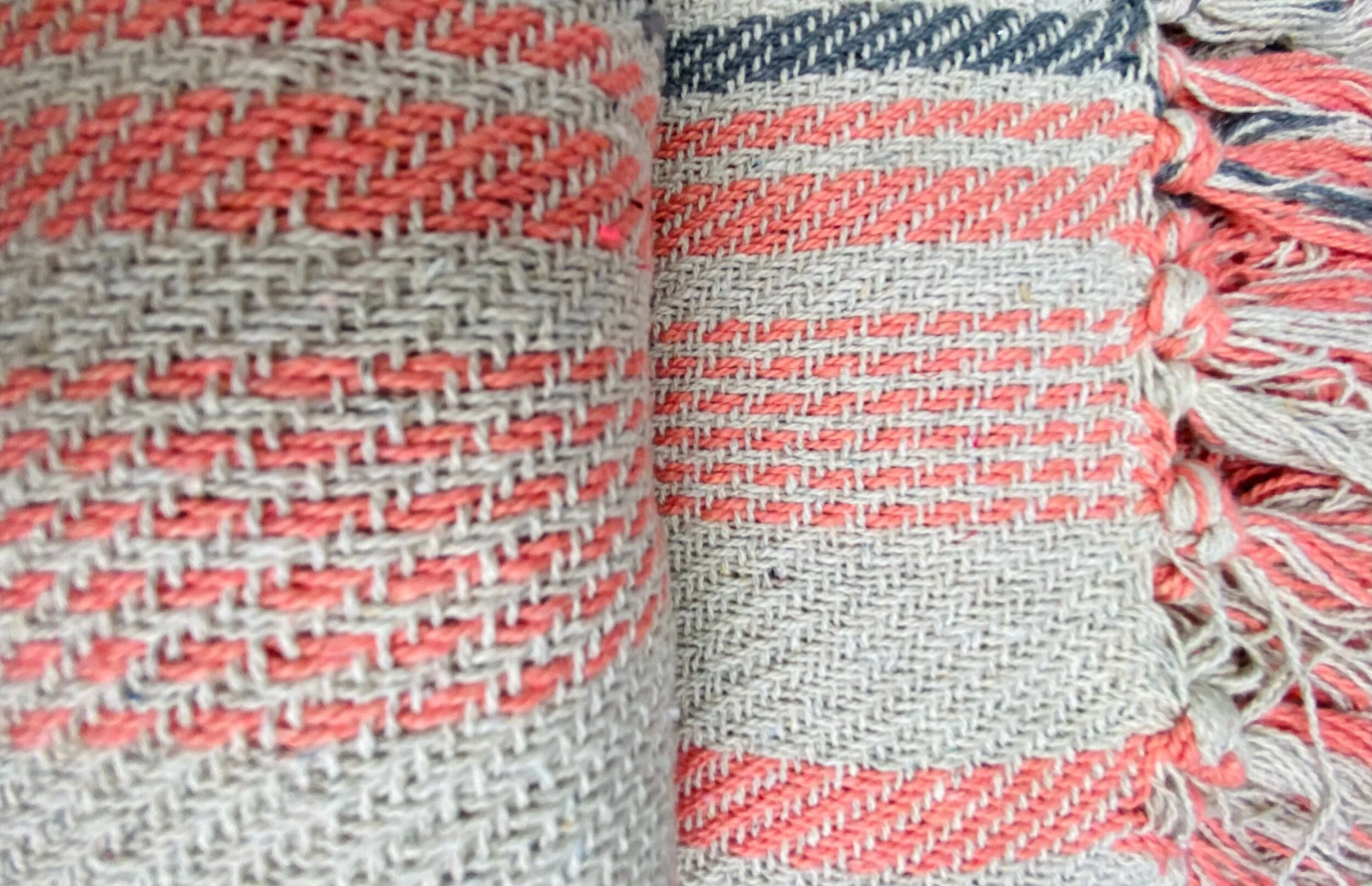 27B66A63-D646-4028-94E8-EAECB942C9E9