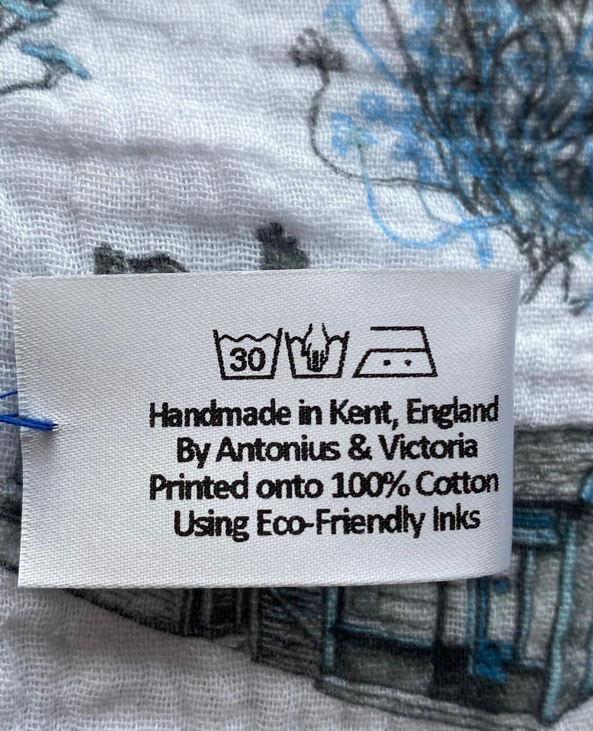 81E3DC7B-1A56-439C-97AC-075D81FCEF79