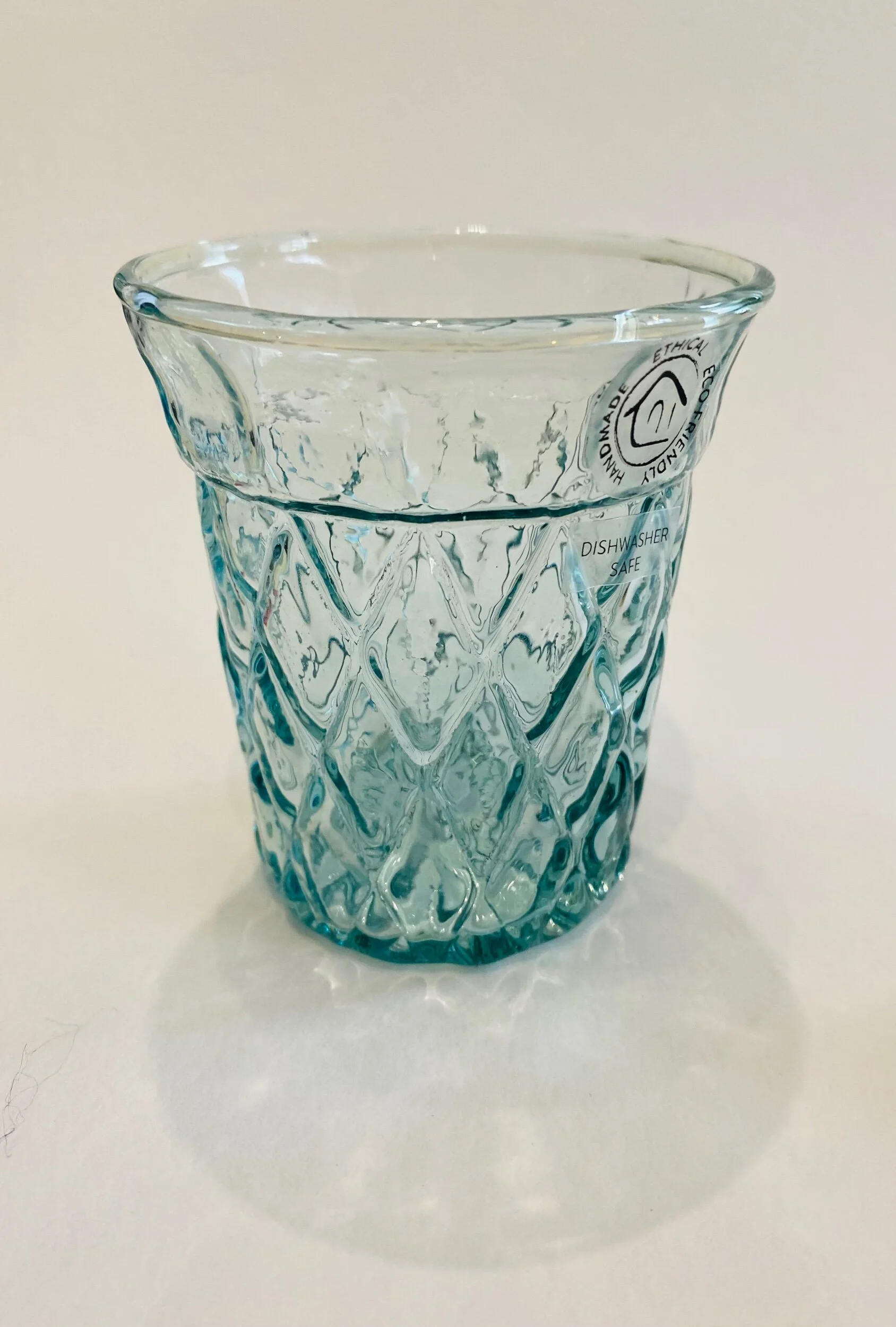 6C727FA4-51B0-4061-BBFD-B0D559823B4F