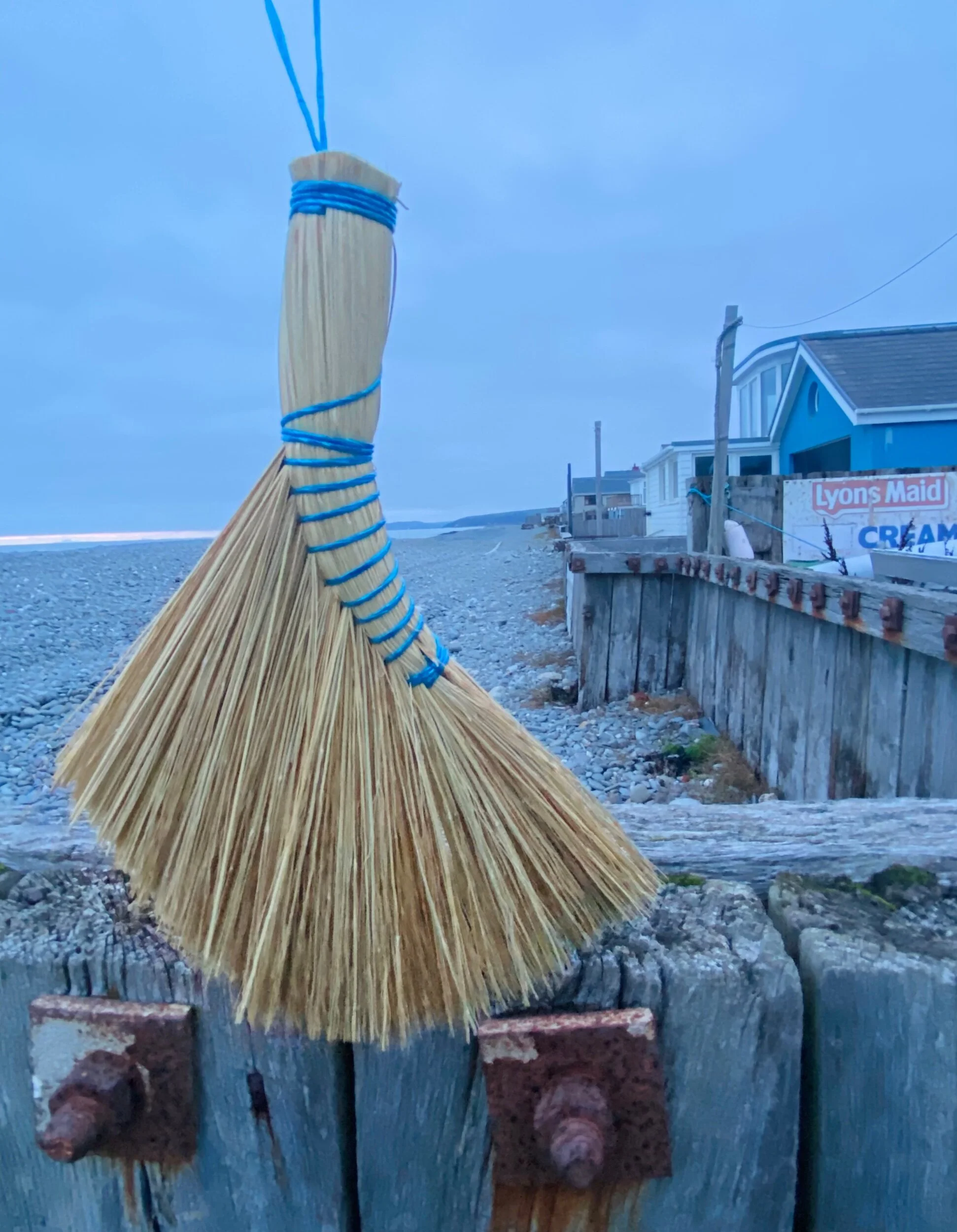 9FDD27D5-8D1A-4443-AFD0-262C70802811