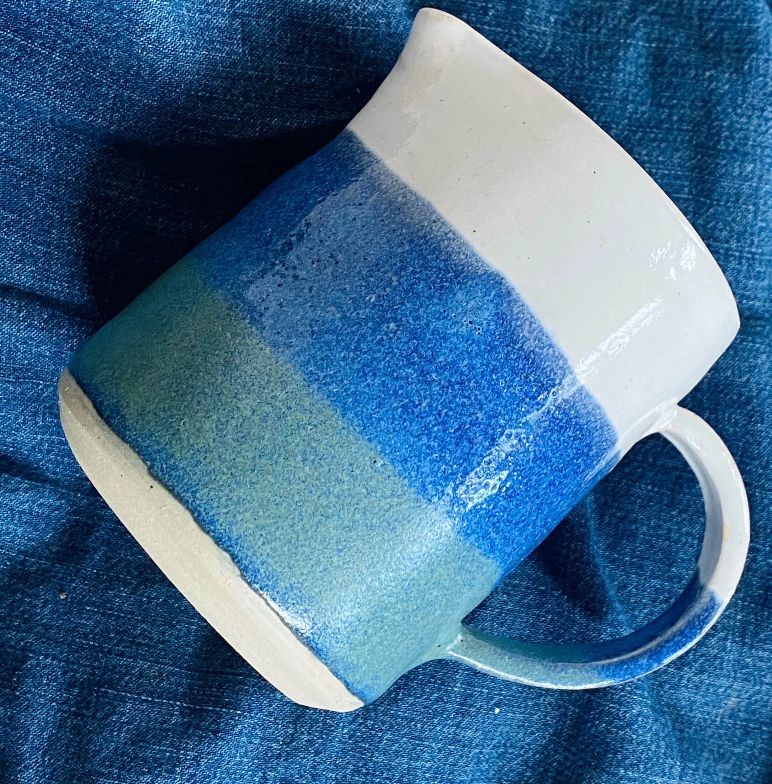 5B93C4FA-2206-4B95-A26A-B504F714AF5C