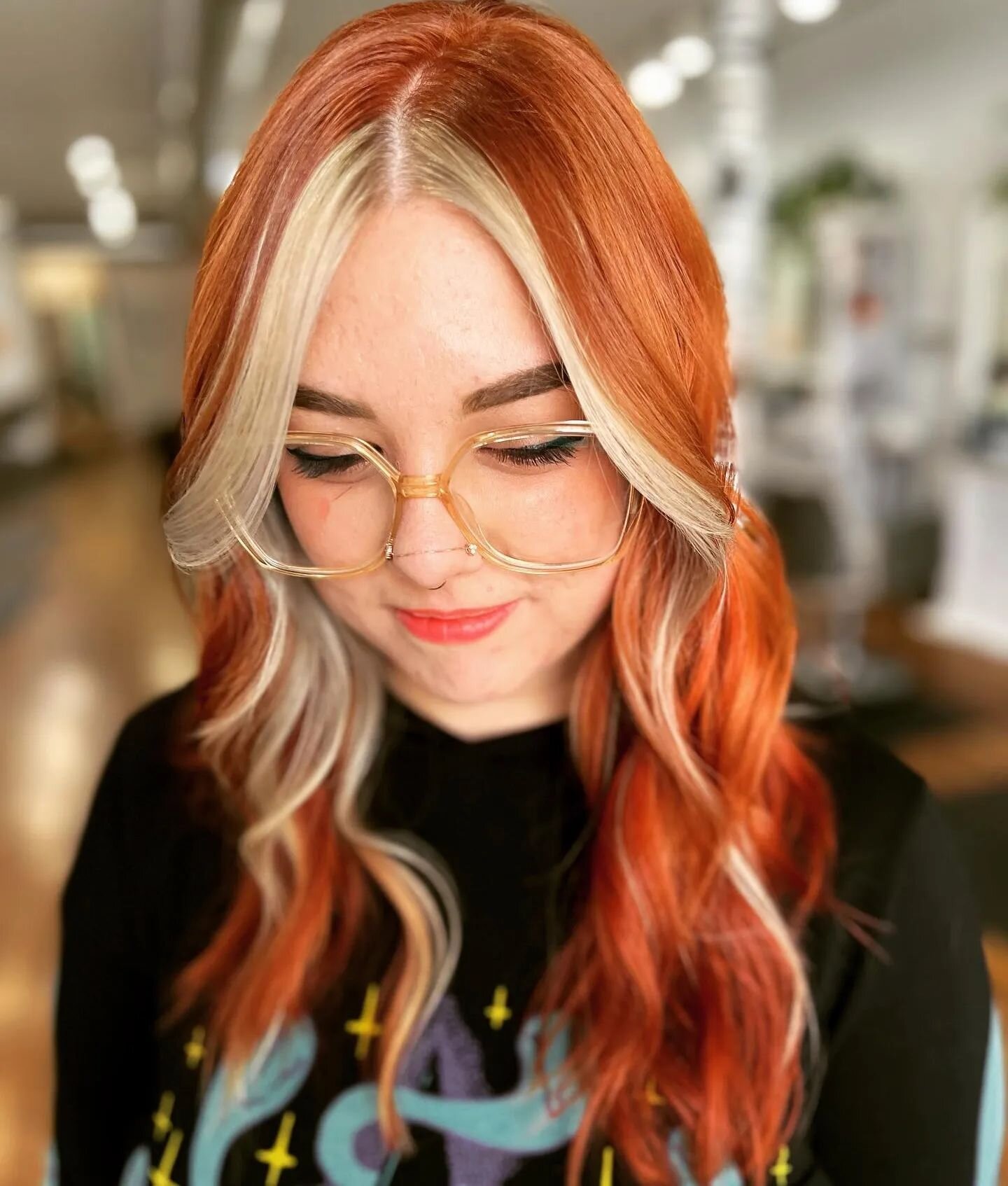 Color blocking and Copper are all the rage this Summer!! Get that perfect pop of blonde and the most 😍 copper ever @birchsalondenver. This lovely look by @aprilscreations21