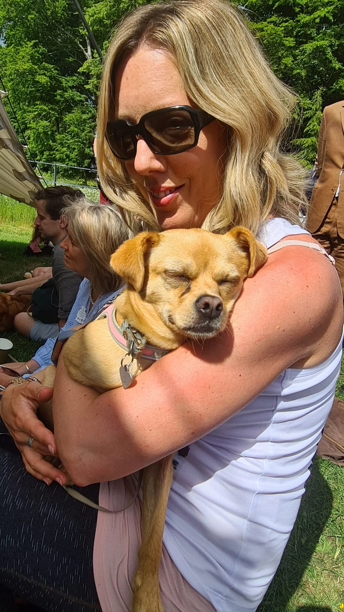 45C3B9FD-1085-402A-879D-19FCA6624F79