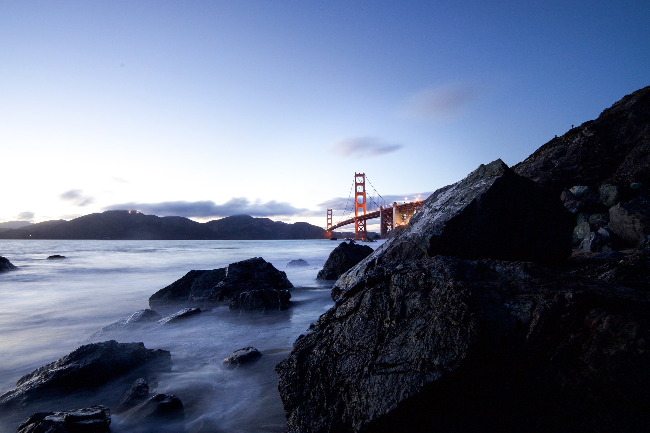 coast-golden-gate-bridge-mountains-110824.jpg