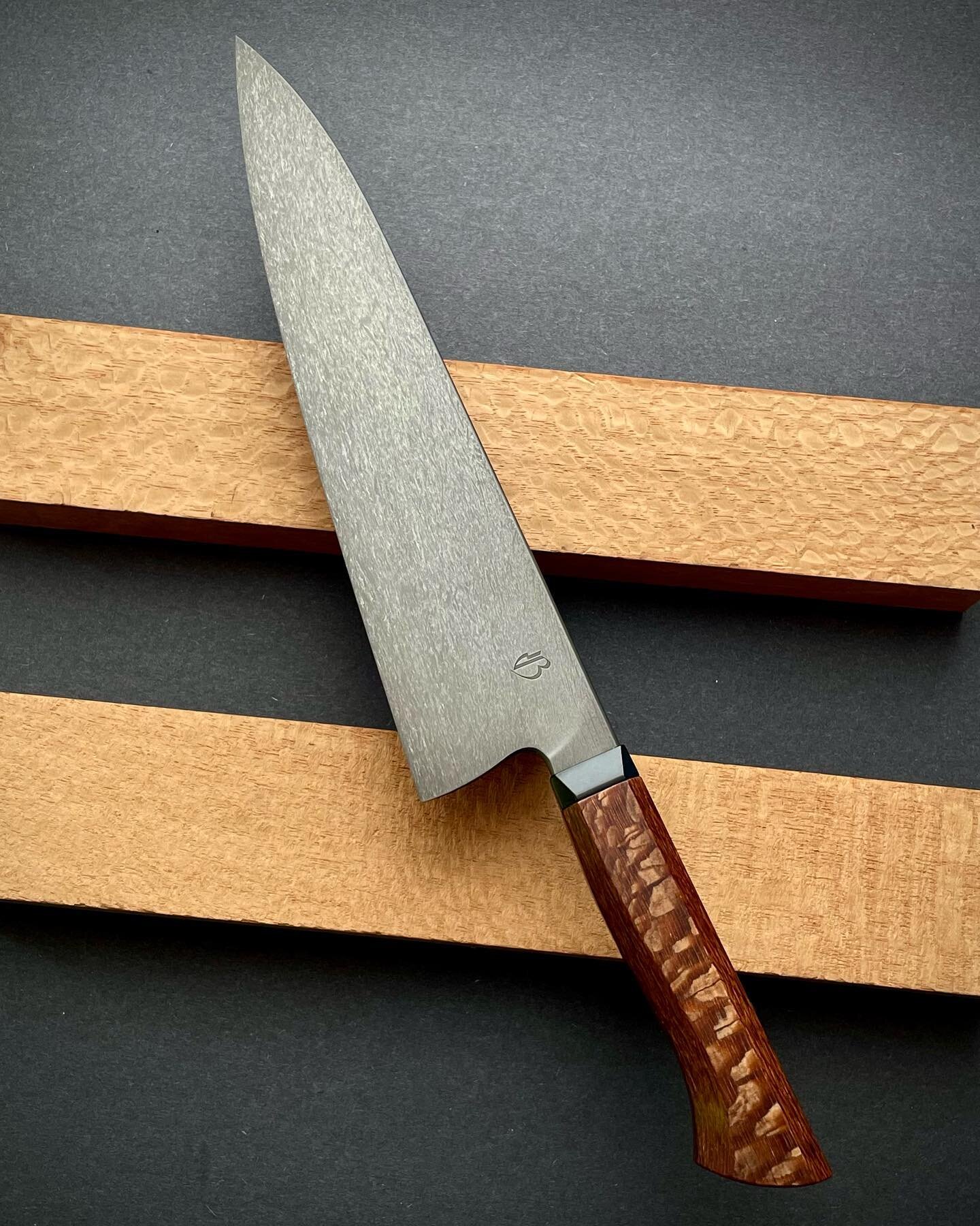 245mm B-grind gyuto, handle is Lacewood with an heirloom fit micarta bolster. This one is being sold through my newsletter right now, if you missed it you can go to my website and sign up to have a chance at available pieces in the future.
&bull;
#ch