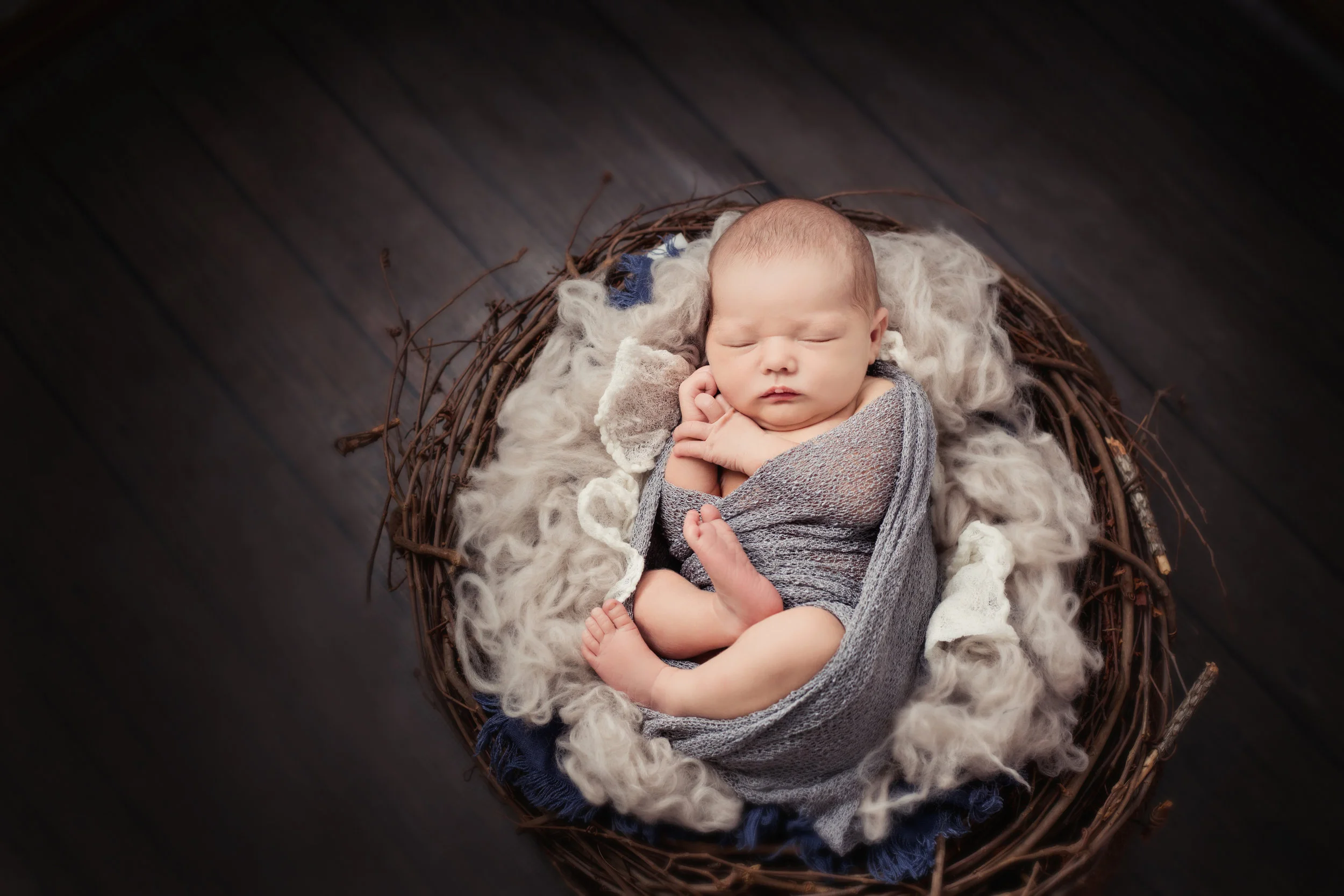 Entwined-Souls-Photography-wrapped-newborn.jpg