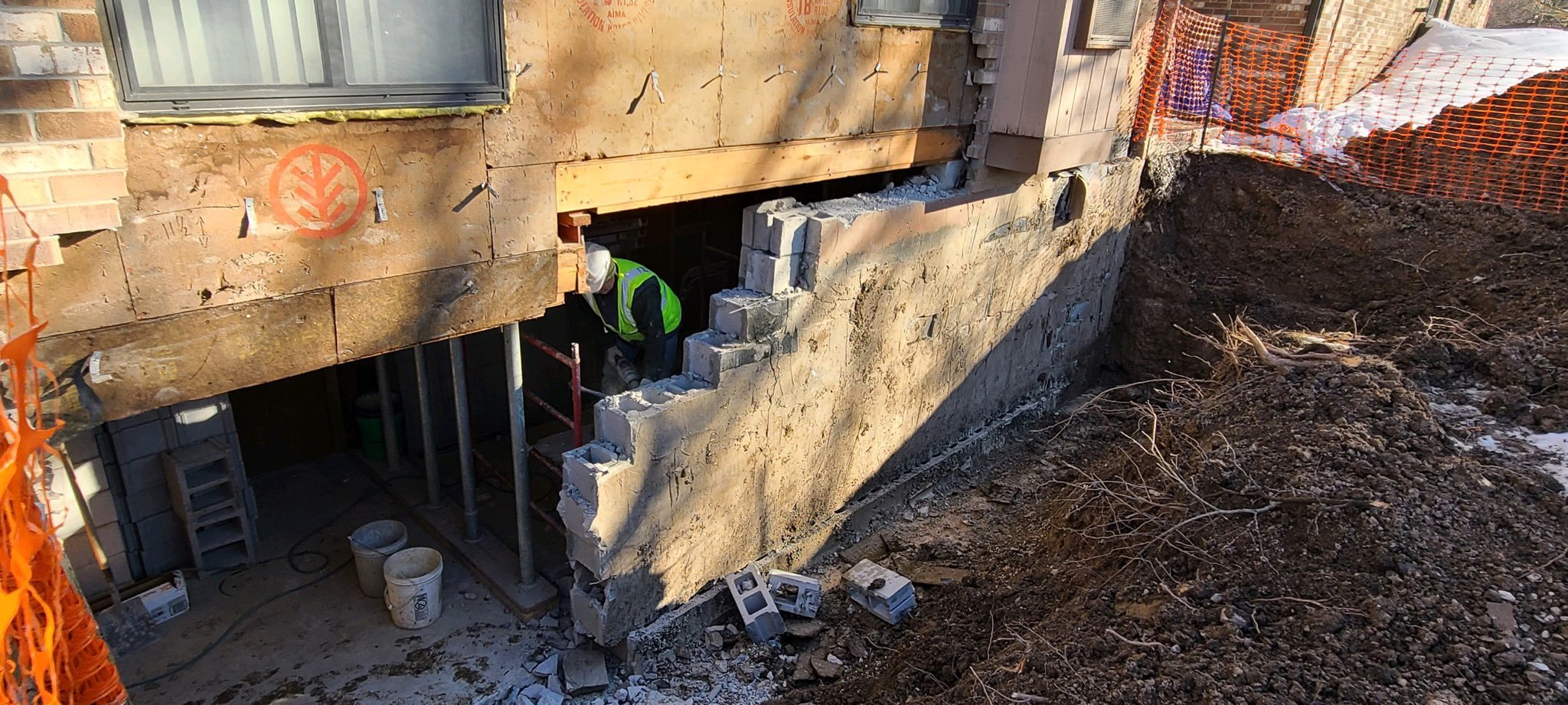 Foundation Wall Repair Services | STRUXC‑MC Chicago Masonry & Concrete ...