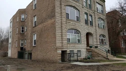 6126 S University