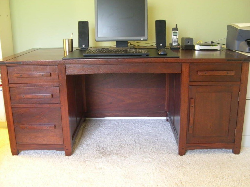desk.png