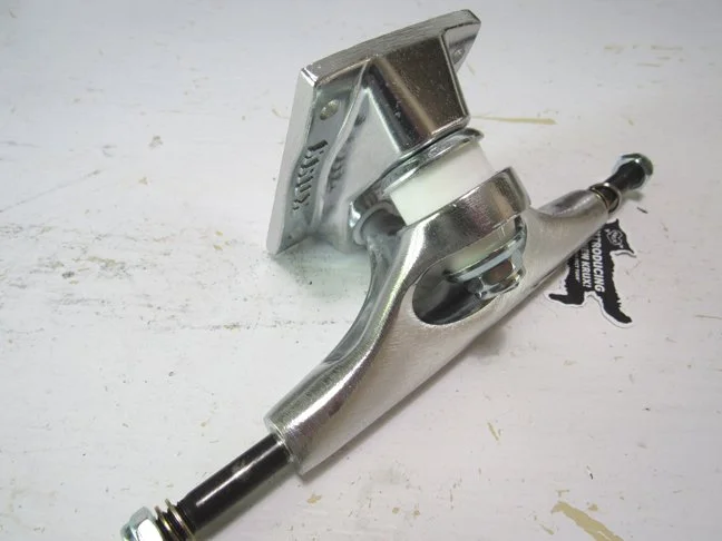 KRUX 7.6 K5 Polished Silver Standard — decomposed skateboards