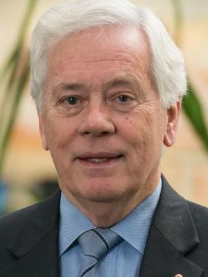 Emeritus Professor Barry McGaw AO