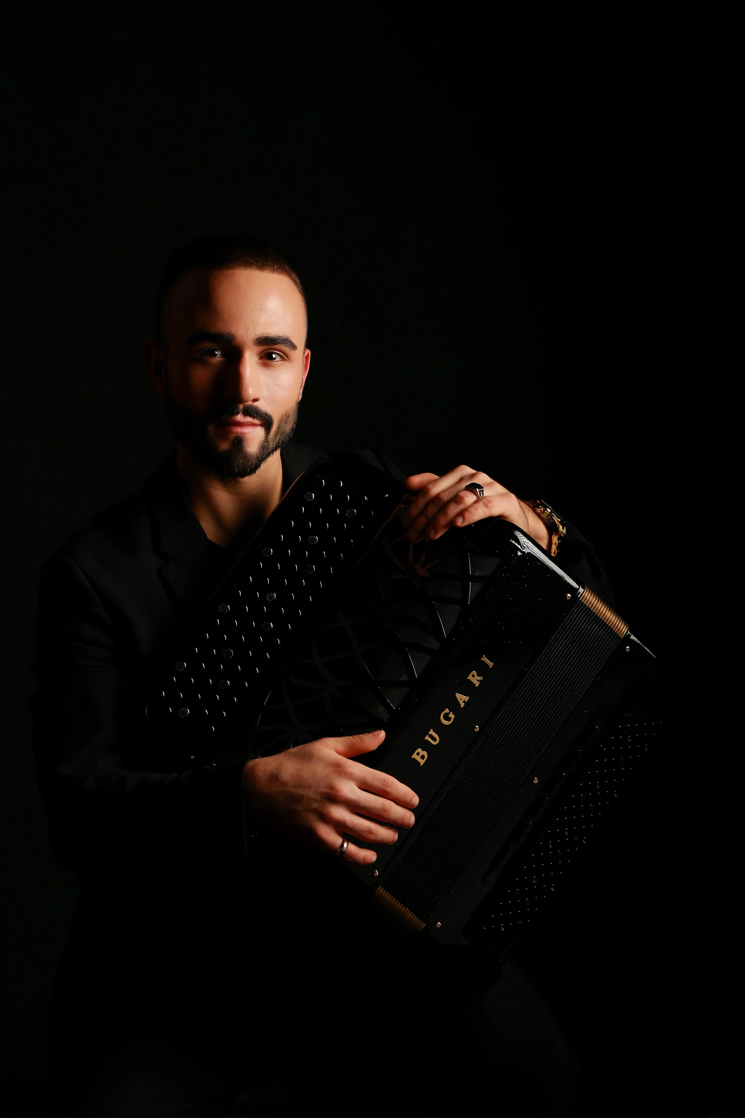 Correct position of the instrument and body