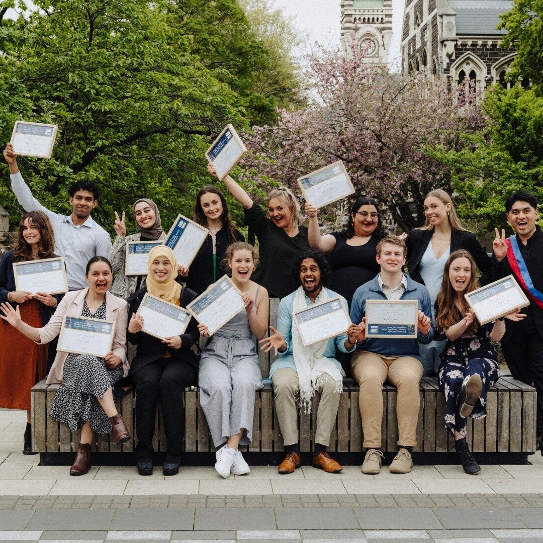 39 epic humans completed the University of Otago Student Leadership Award in 2023 🎓 These students did the hard mahi of reframing the stories we've been told about leadership and social impact, collectively putting 7500+ hours of love into our commu