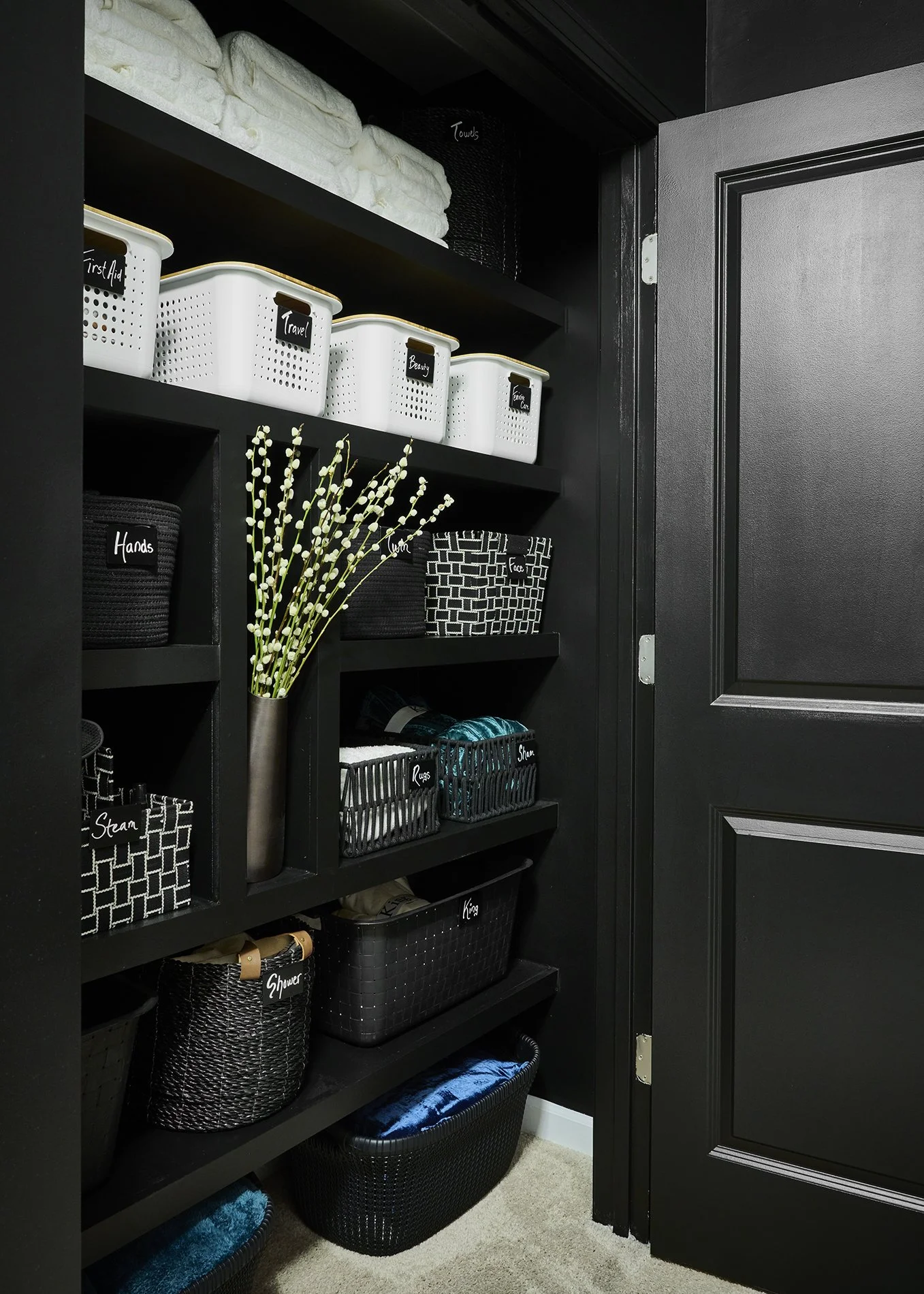 interior-design-atlanta-georgia-linen-closet-design=-wall-design-and-organization-virtual-organizing-consulting-north-america-london-uk