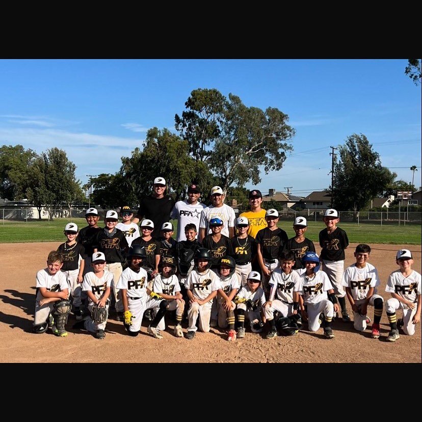 Hats off to the 7U and 8U hawks teams facing off in the 8U championship game!

Big brother took it but great fight from both teams!